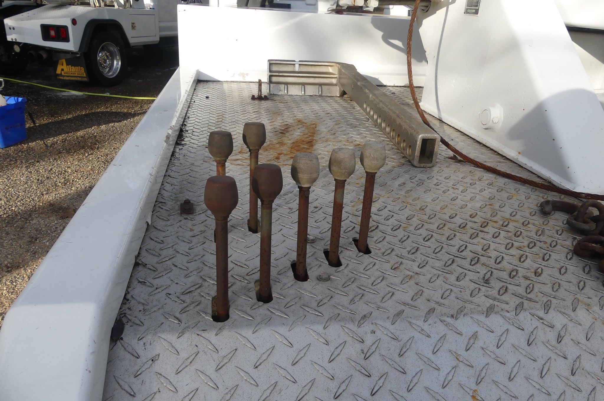 2000 ISUZU FRR - Image 8