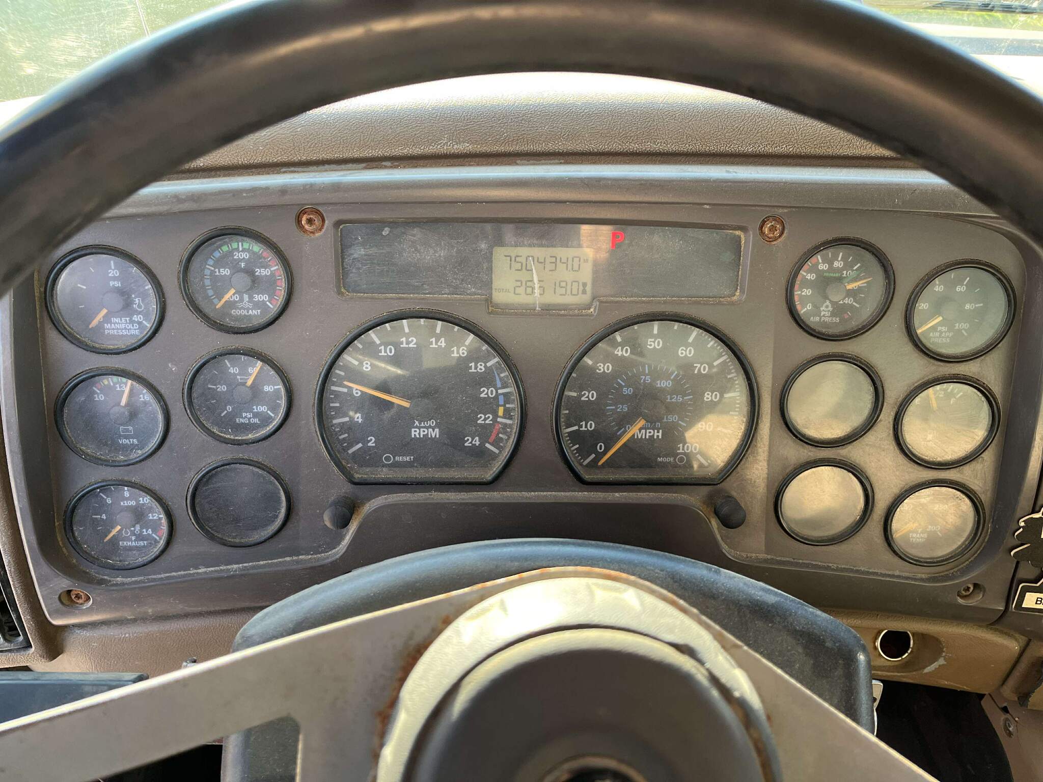 2005 MACK CV713 - Image 28