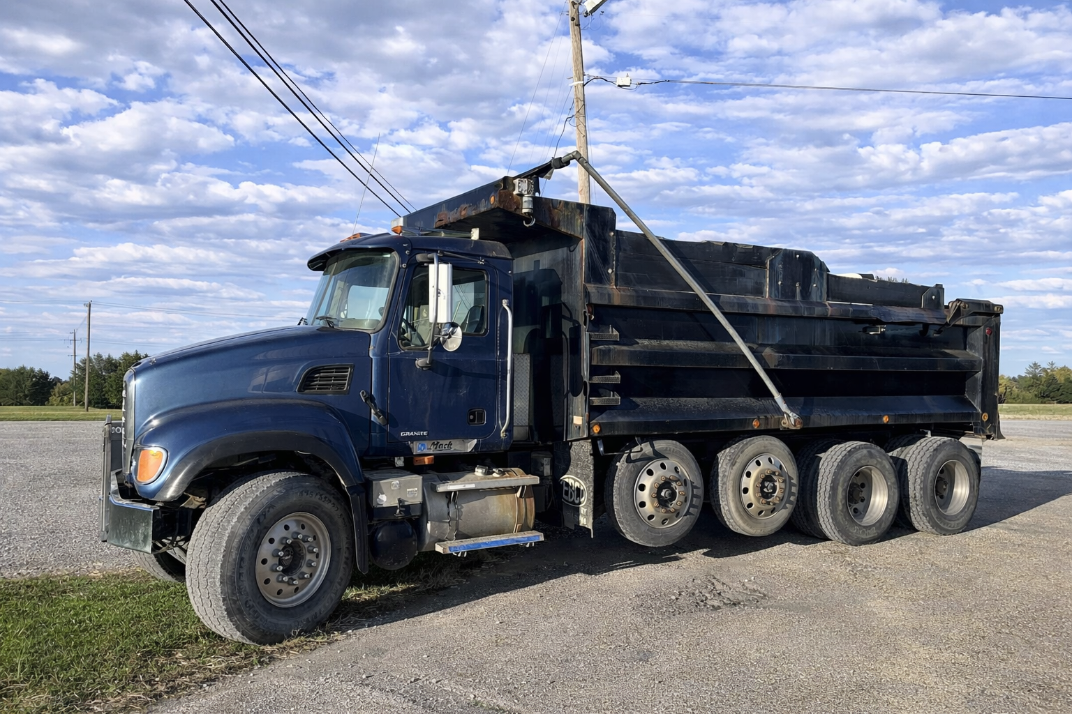 2005 MACK CV713 - view 4 of 30