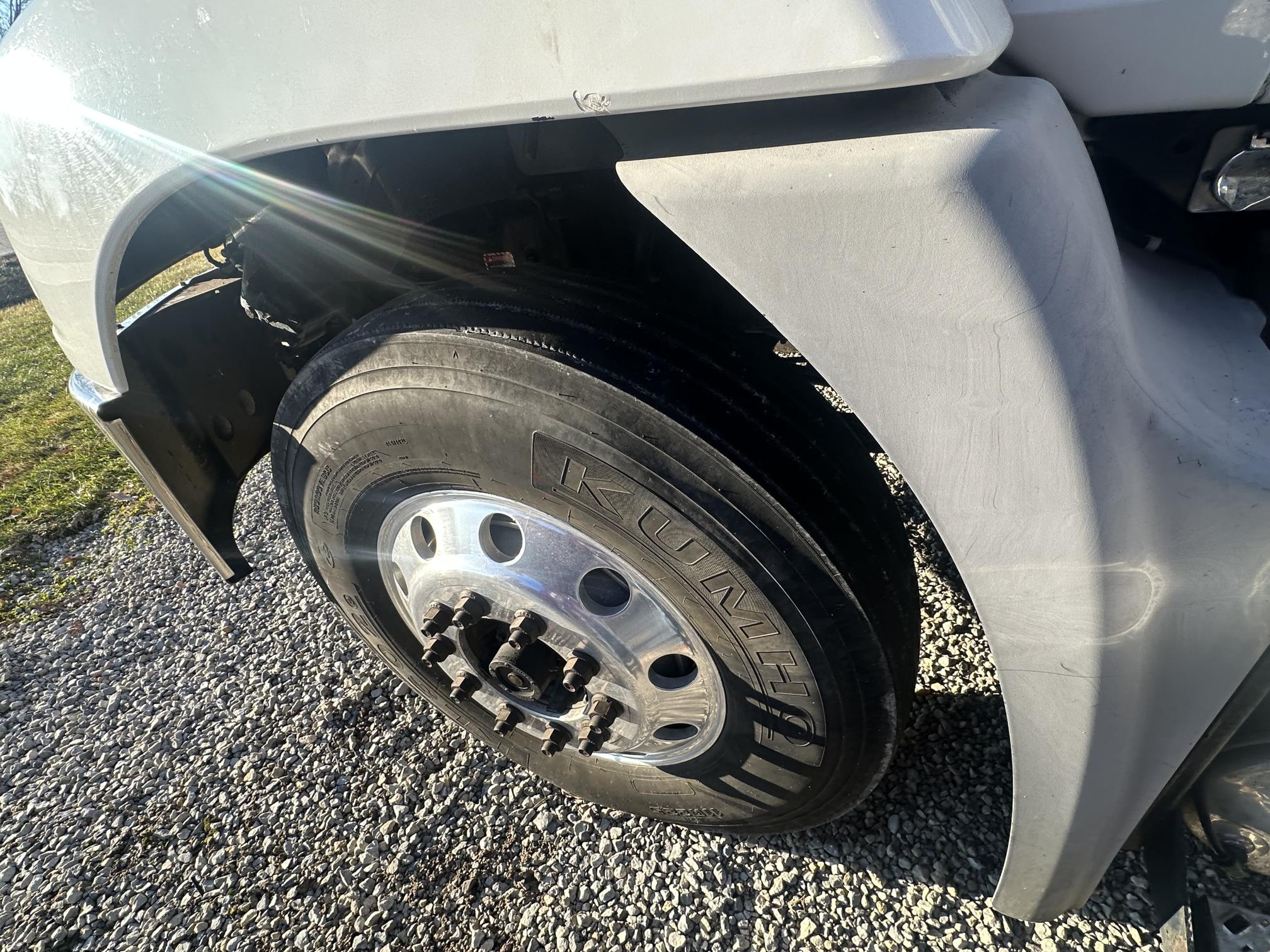 2012 MACK CXU713 - Image 8