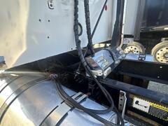 2012 MACK CXU713 - Image 11