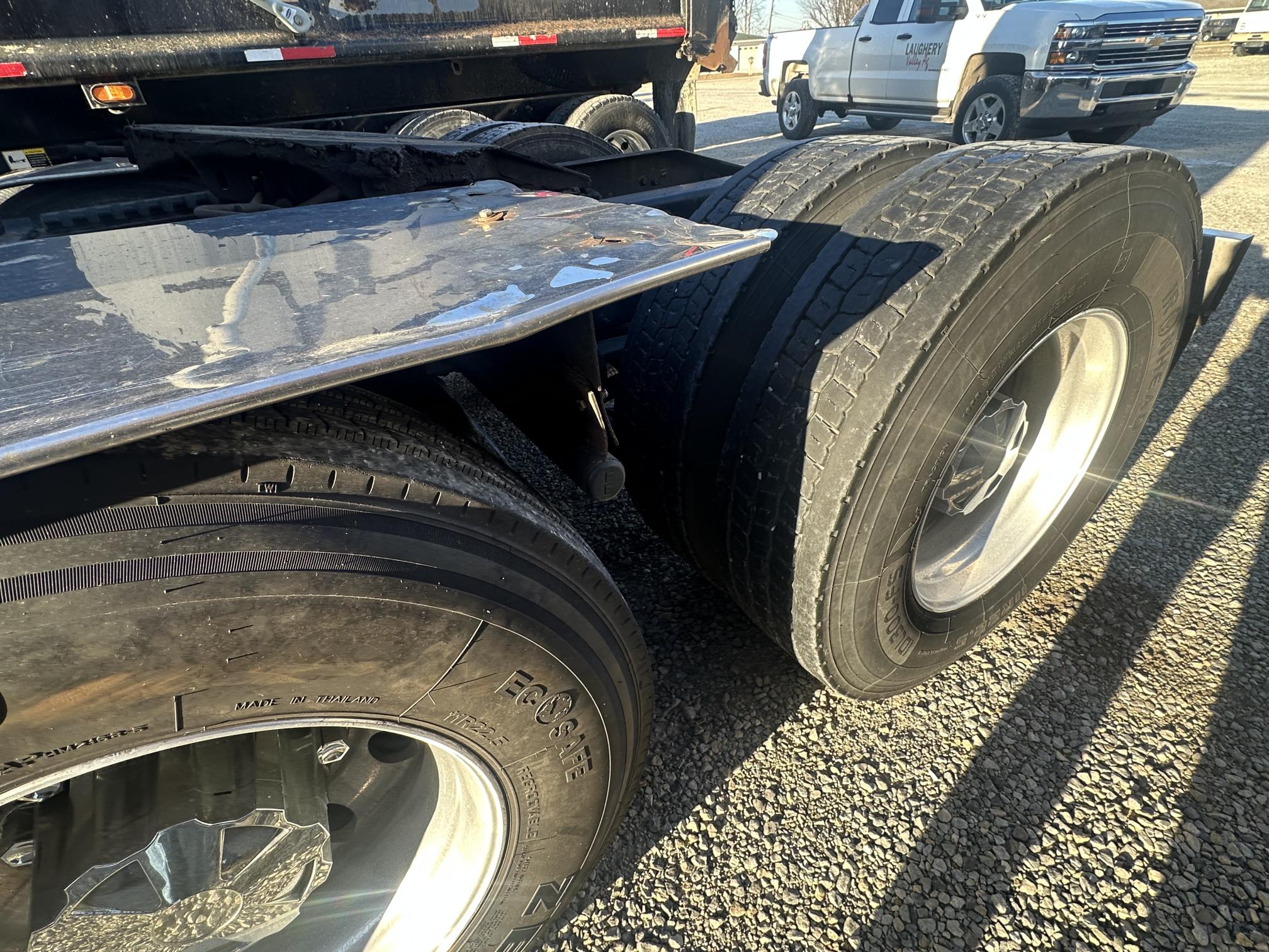 2012 MACK CXU713 - Image 13