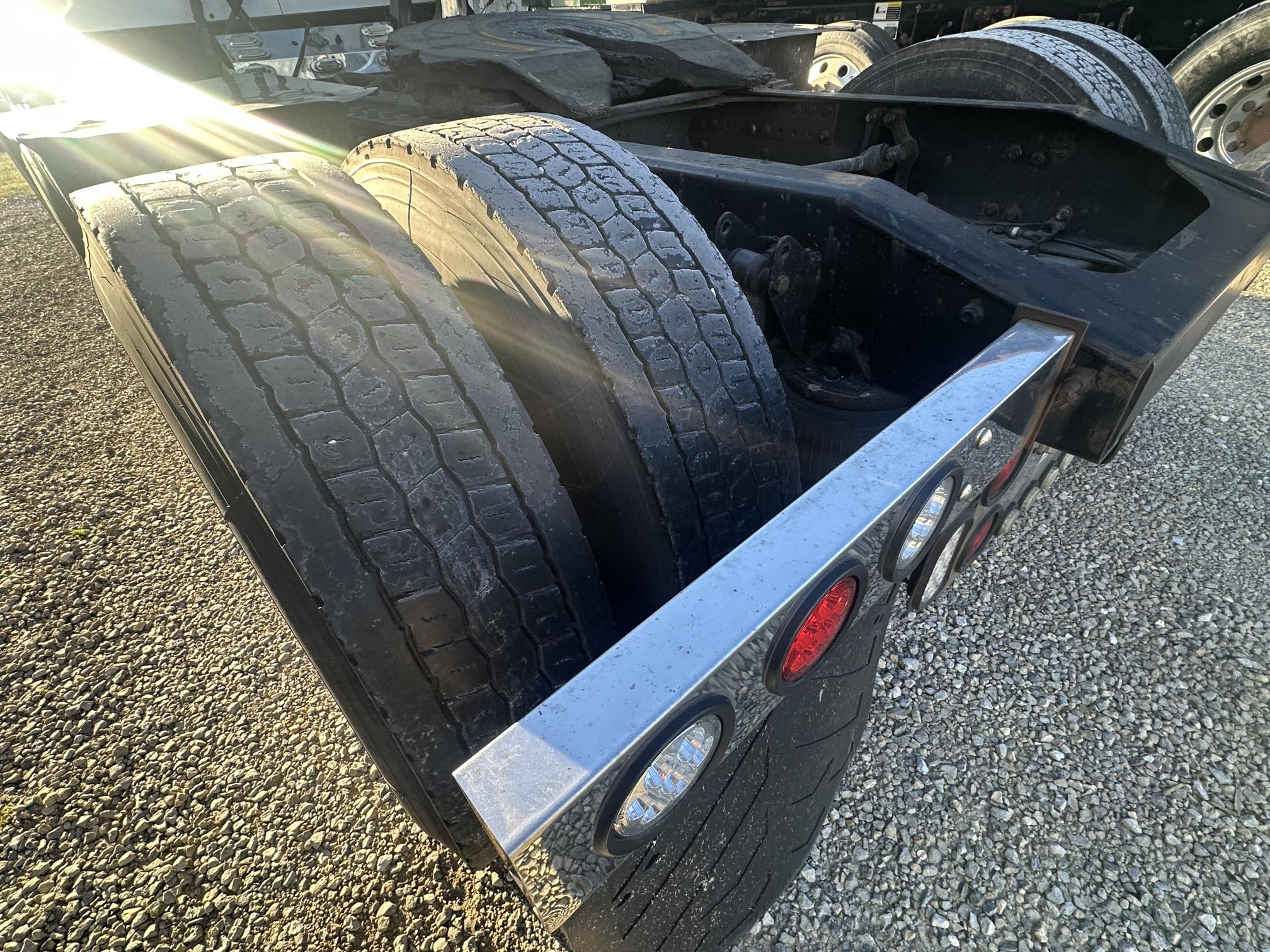 2012 MACK CXU713 - view 14 of 38