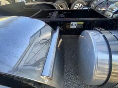 2012 MACK CXU713 - Image 18