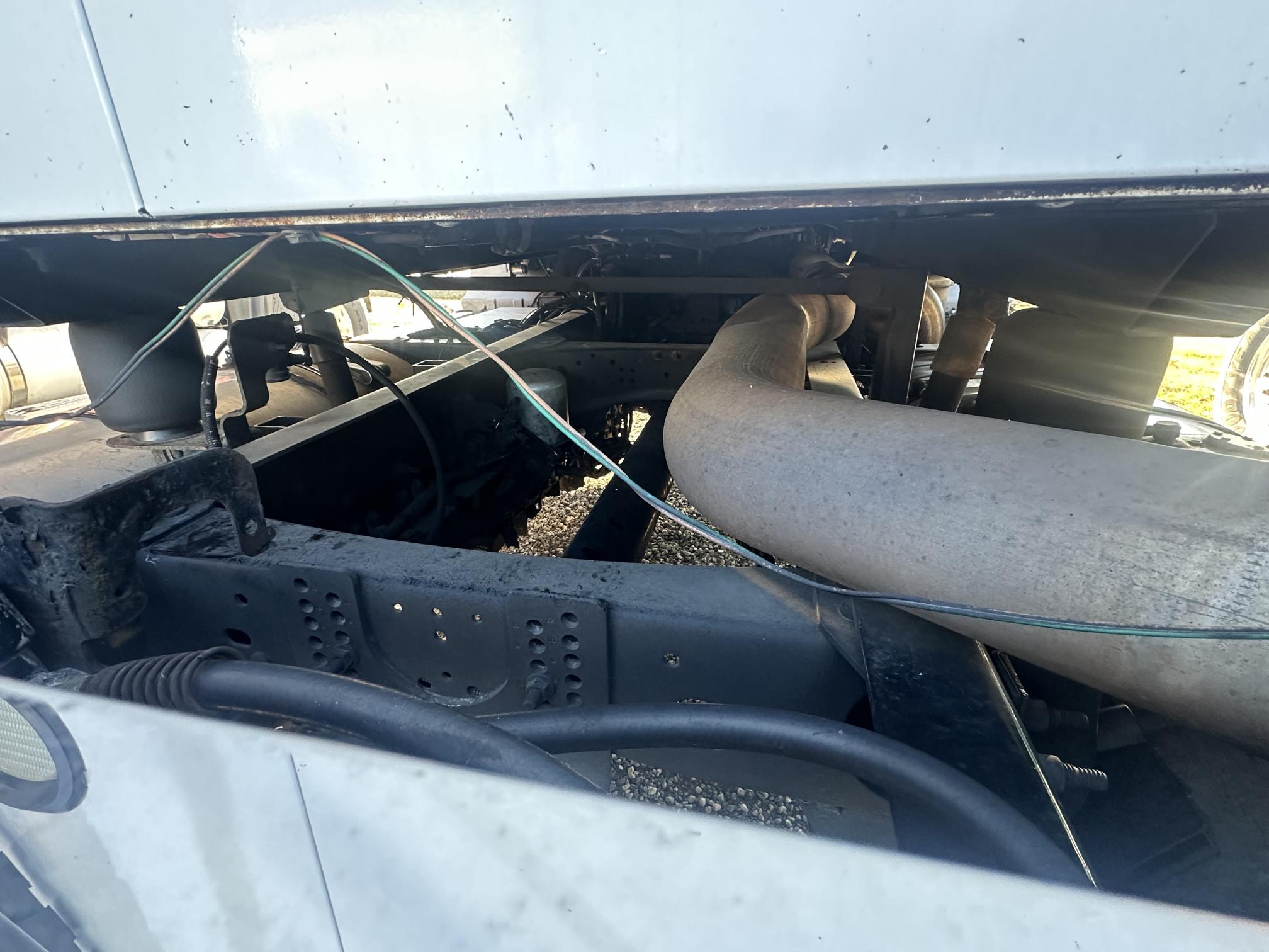 2012 MACK CXU713 - view 20 of 38