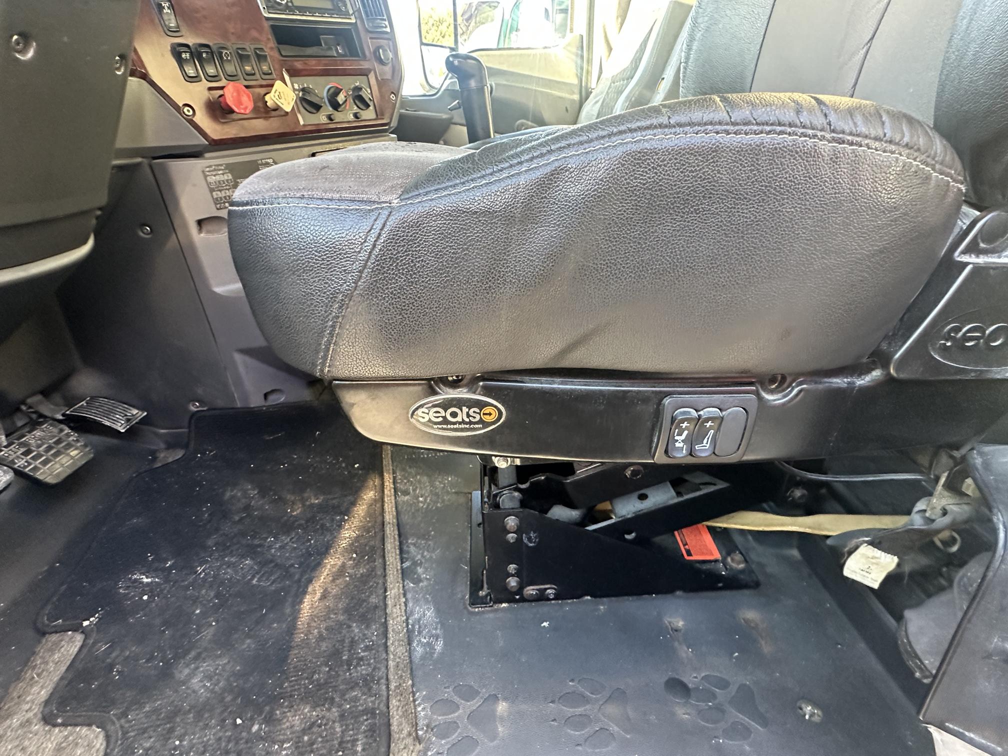 2012 MACK CXU713 - Image 27