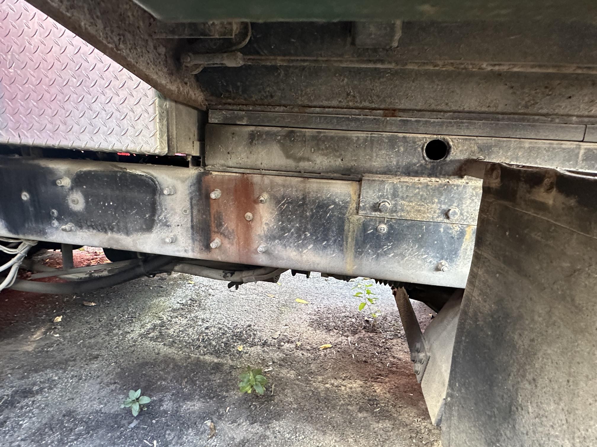 2004 KENWORTH T300 - view 15 of 27