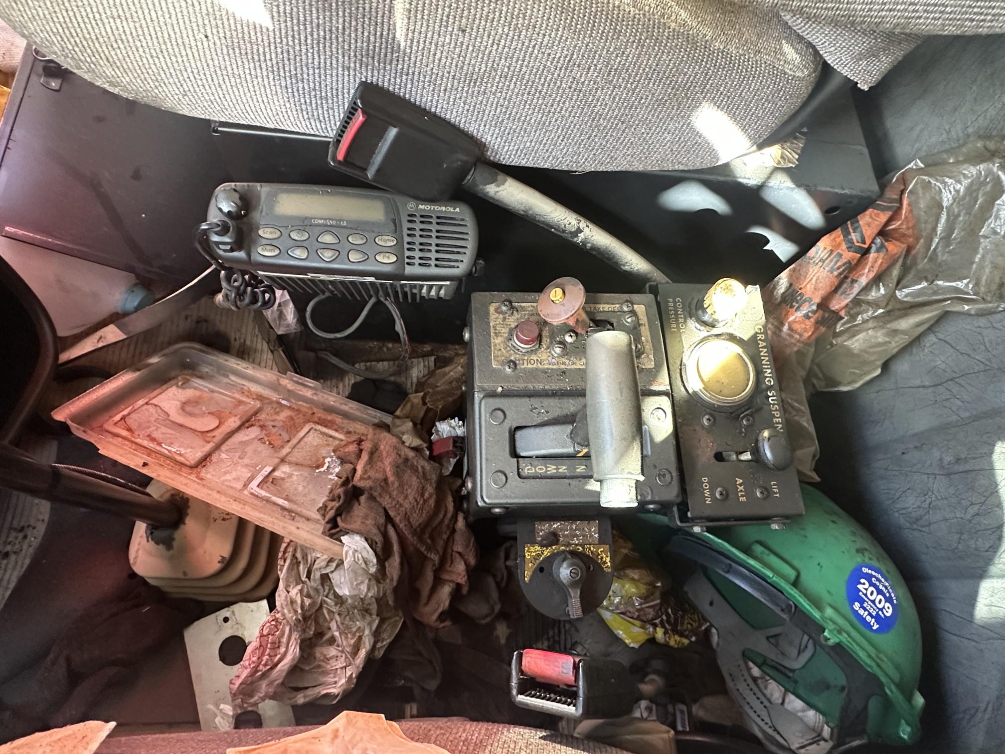 2004 KENWORTH T300 - Image 27