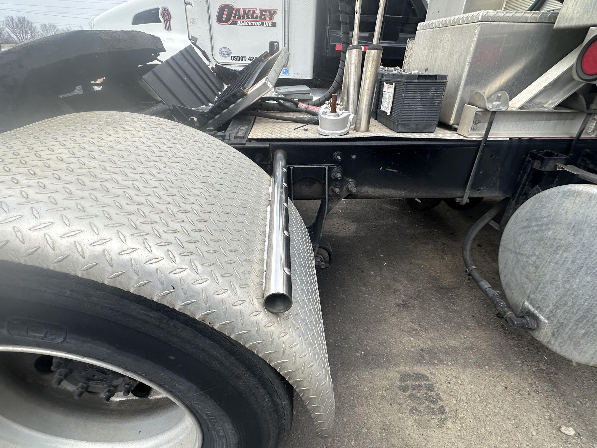 2012 INTERNATIONAL Prostar+ 122 - view 18 of 33