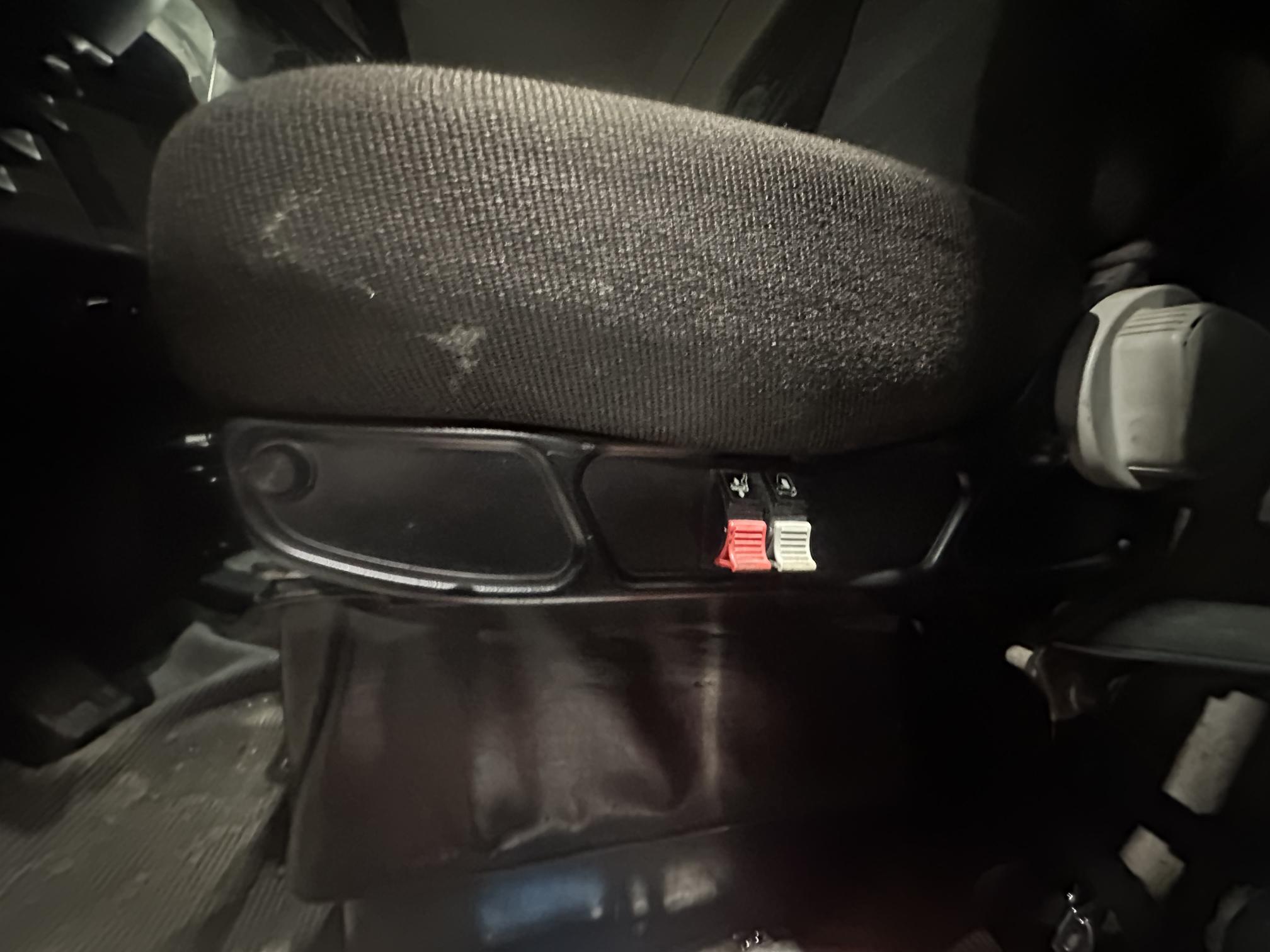 2006 KENWORTH T300 - Image 30