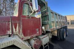 1992 INTERNATIONAL F5070 - Image 2