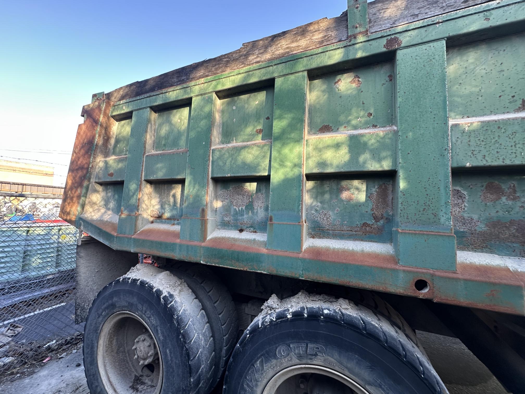 1992 INTERNATIONAL F5070 - view 7 of 36