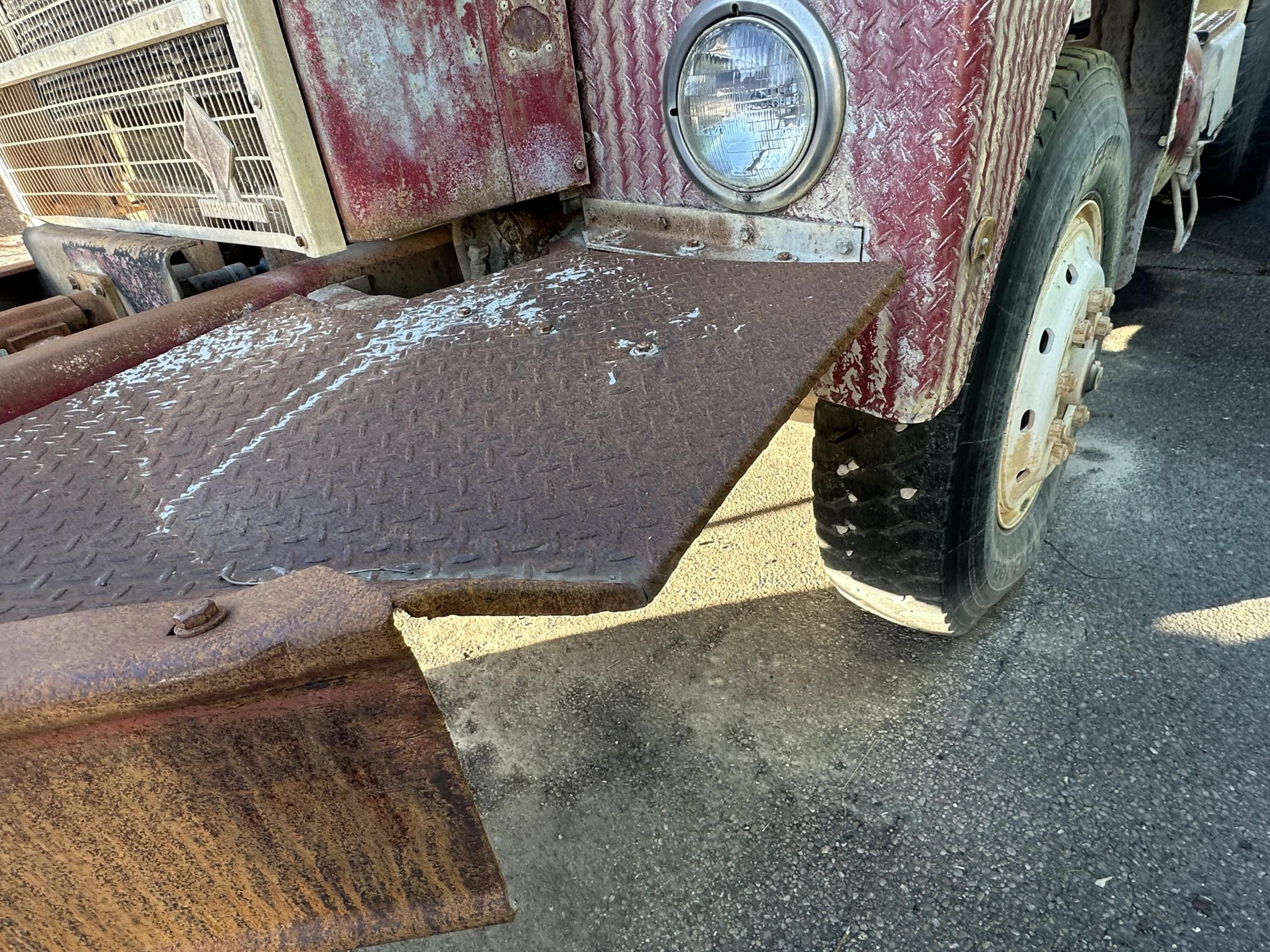 1992 INTERNATIONAL F5070 - view 11 of 36