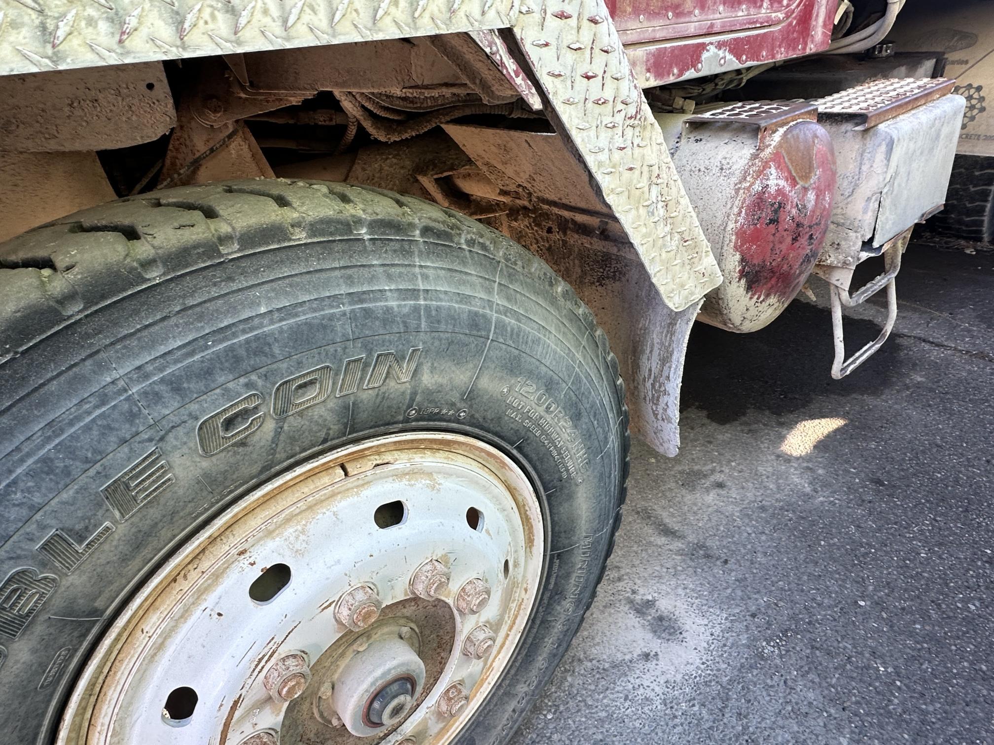 1992 INTERNATIONAL F5070 - view 12 of 36