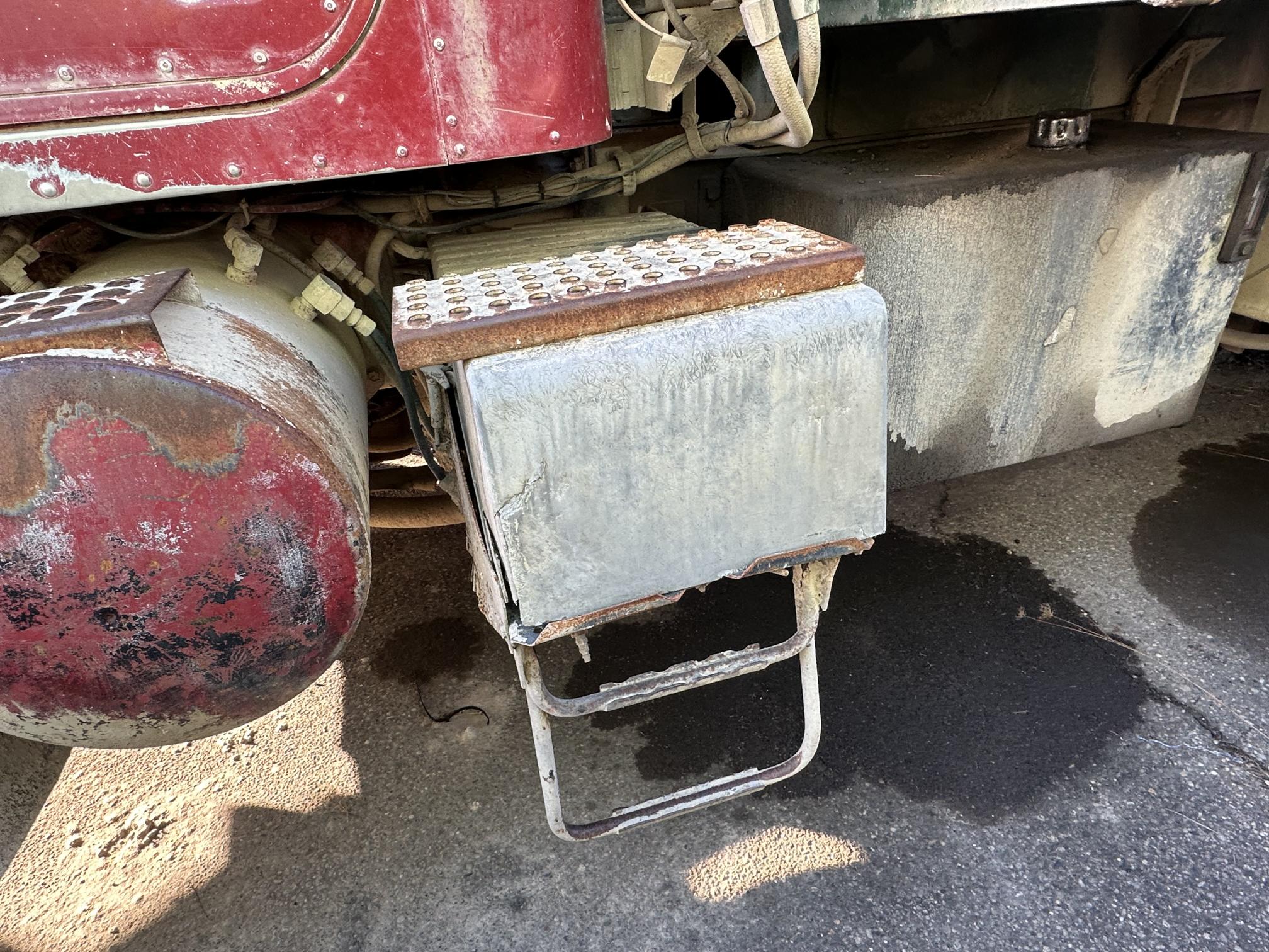 1992 INTERNATIONAL F5070 - view 13 of 36