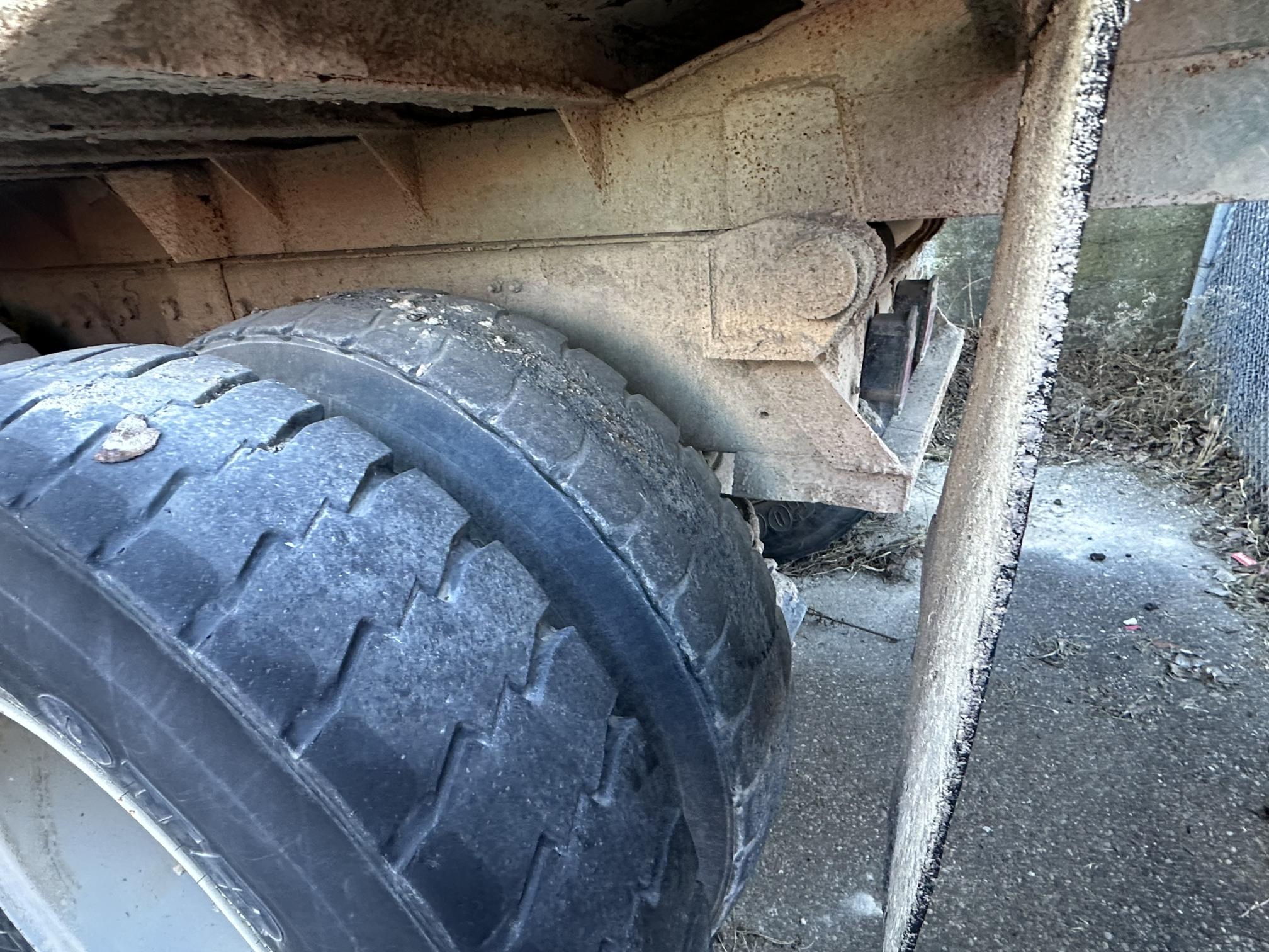 1992 INTERNATIONAL F5070 - view 17 of 36