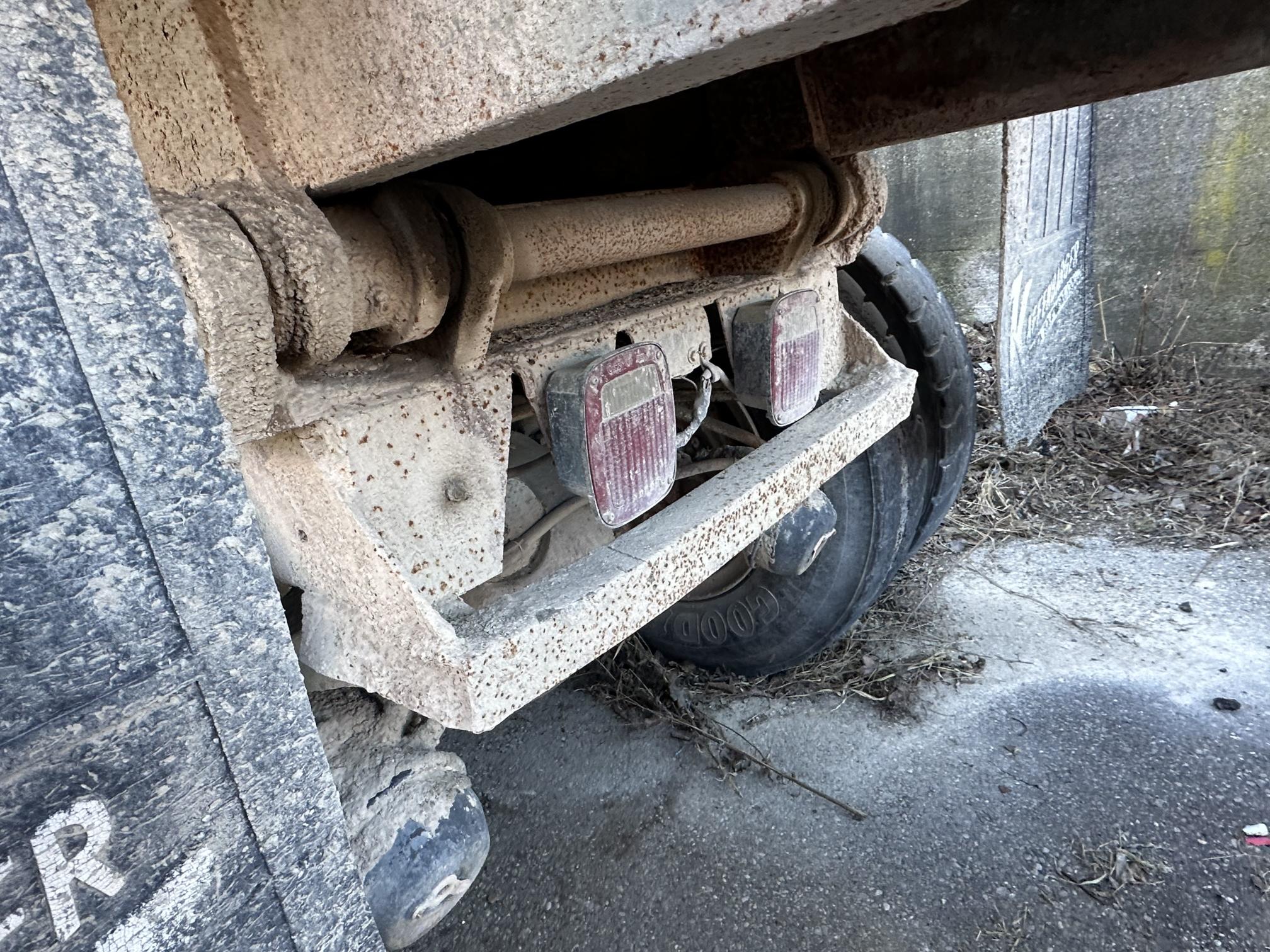 1992 INTERNATIONAL F5070 - view 18 of 36