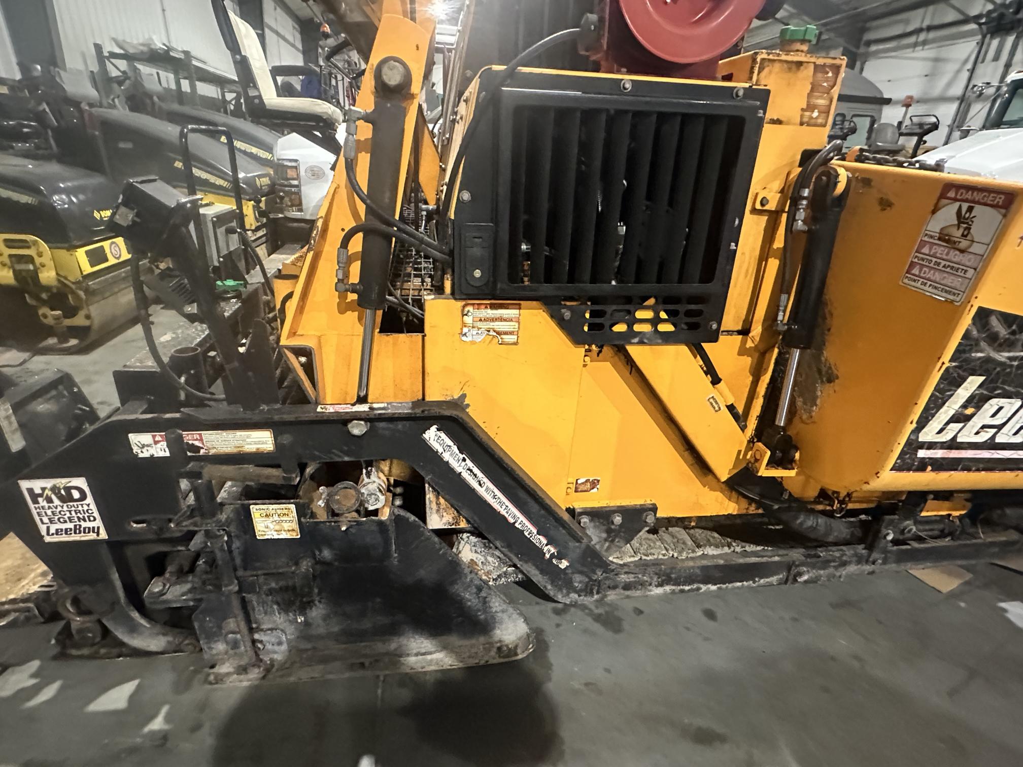 2015 LEEBOY 8515C - view 20 of 23