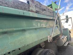 2004 KENWORTH T300 - Image 7