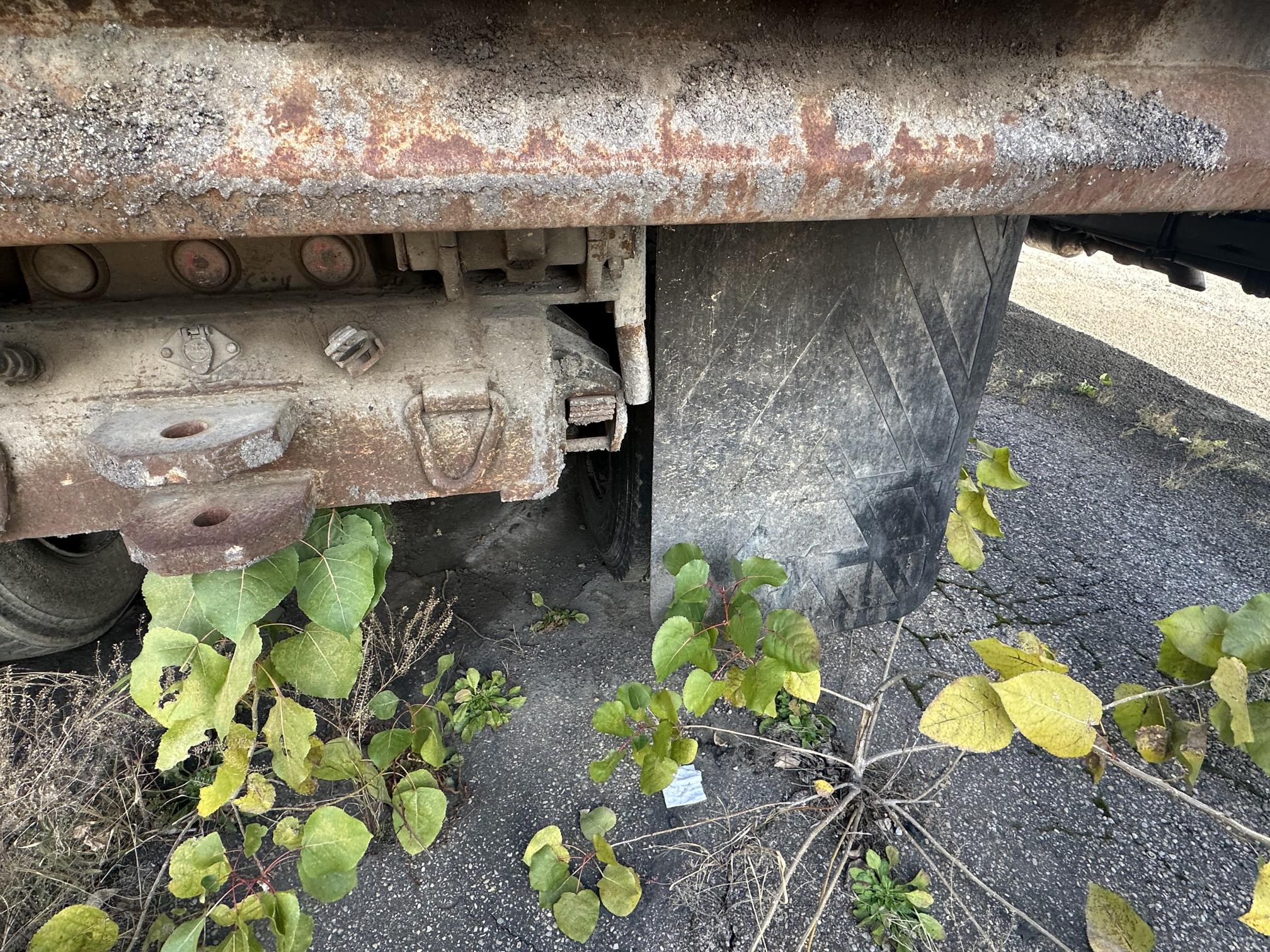 2004 KENWORTH T300 - view 17 of 36