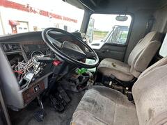 2004 KENWORTH T300 - Image 26