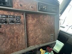 2004 KENWORTH T300 - Image 33