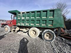 1997 MACK RD8 - Image 4