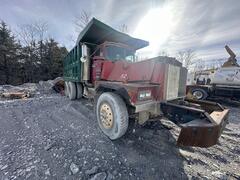 1997 MACK RD8 - Image 10