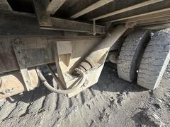 1997 MACK RD8 - Image 16