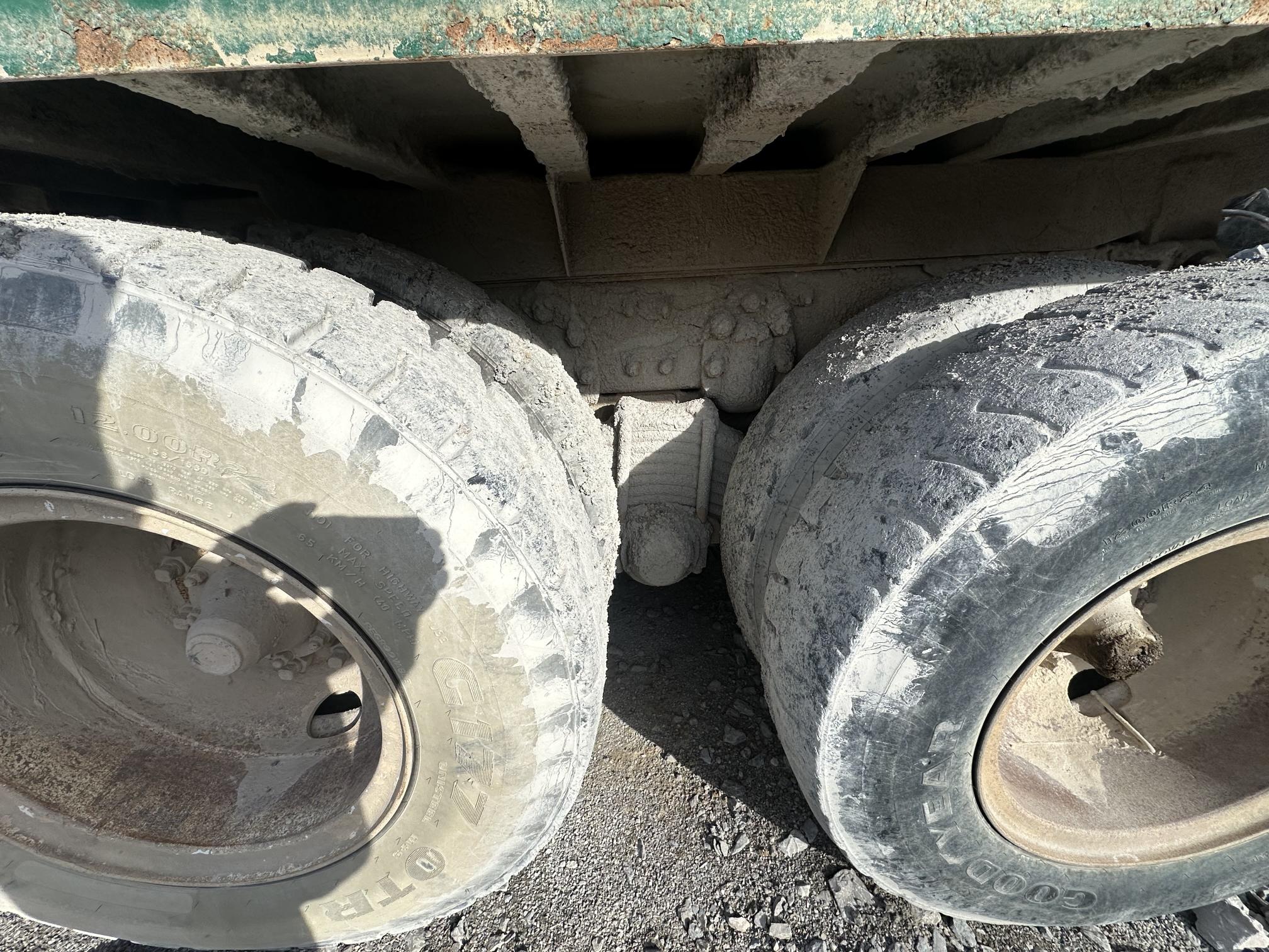 1997 MACK RD8 - view 18 of 41