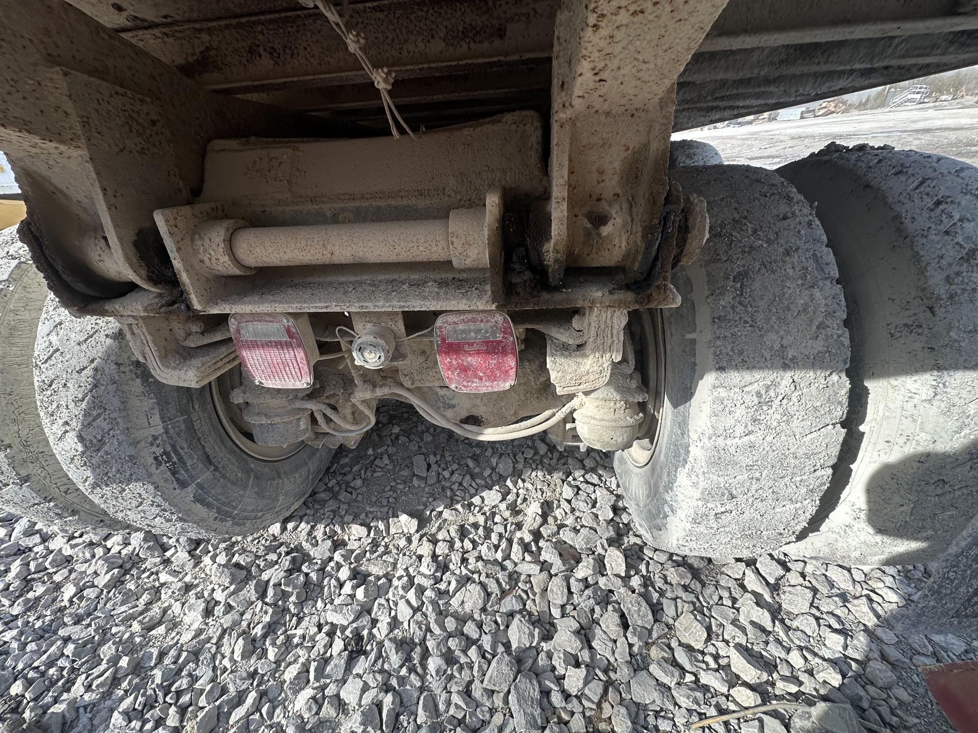 1997 MACK RD8 - Image 21