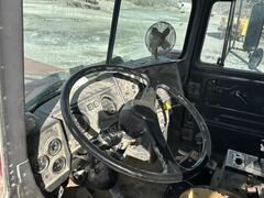 1997 MACK RD8 - Image 35