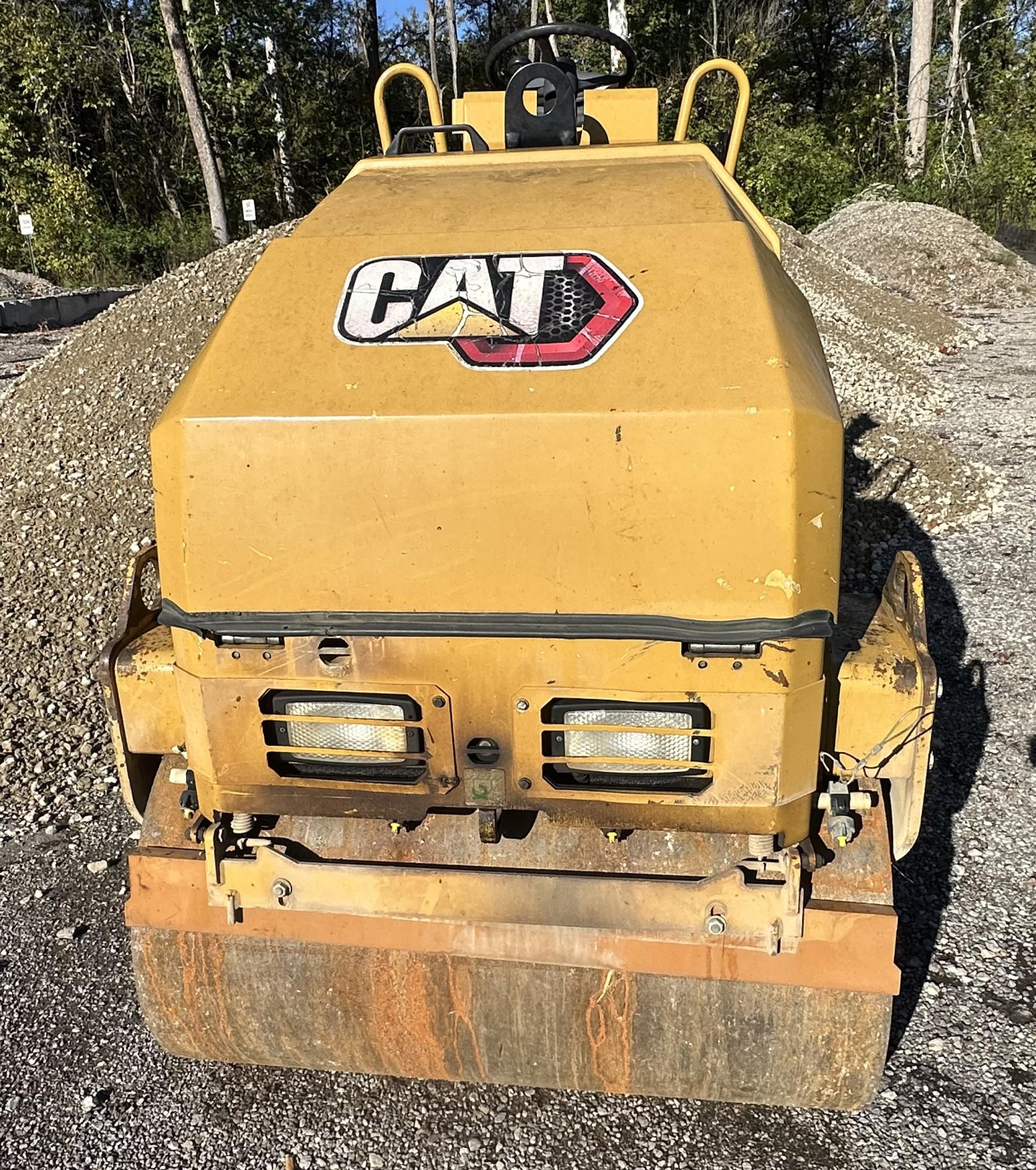2022 CATERPILLAR CB 1.8 - view 3 of 22