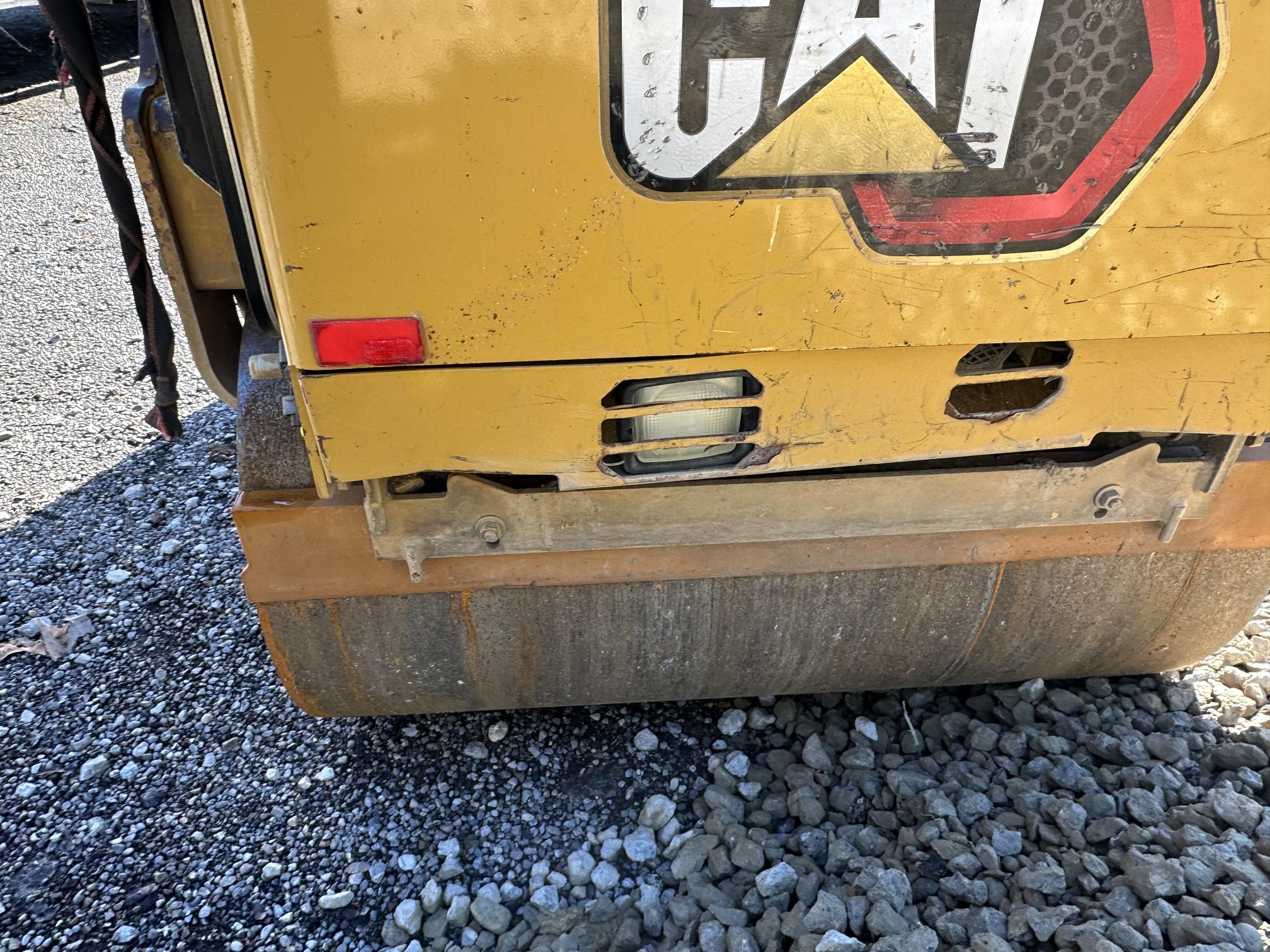 2022 CATERPILLAR CB 1.8 - Image 12