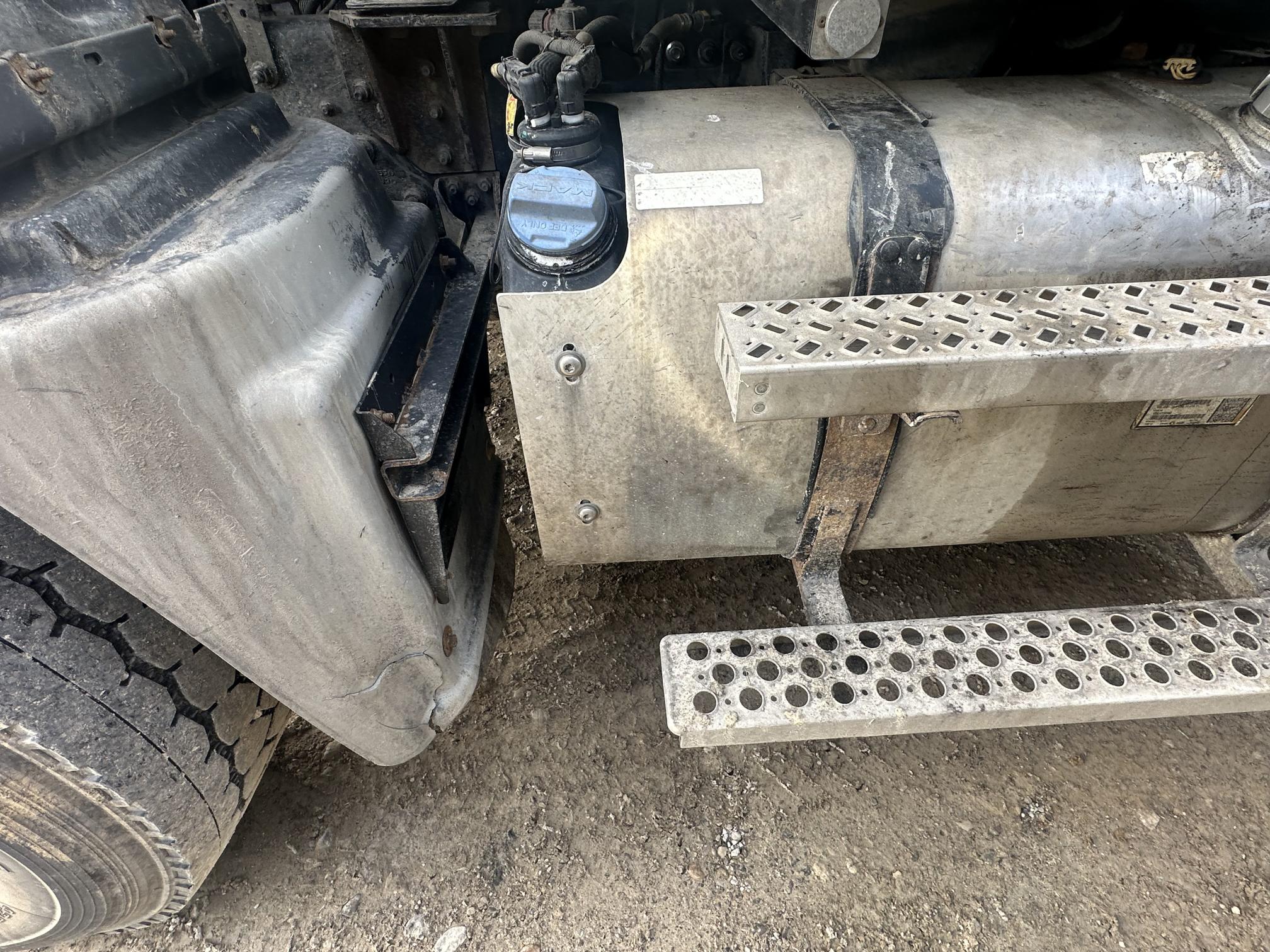 2013 MACK Granite CU713 - Image 17