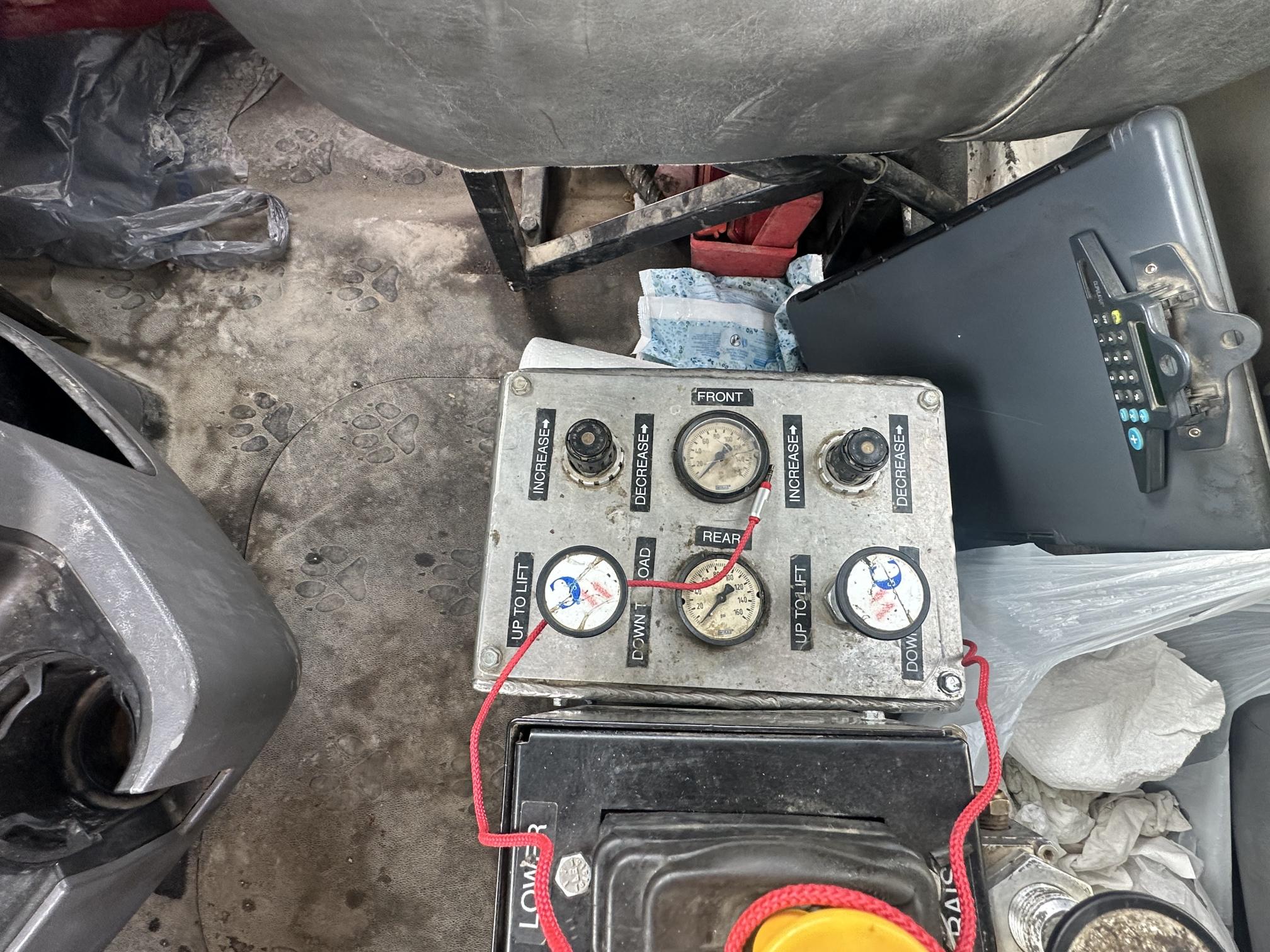 2013 MACK Granite CU713 - Image 38