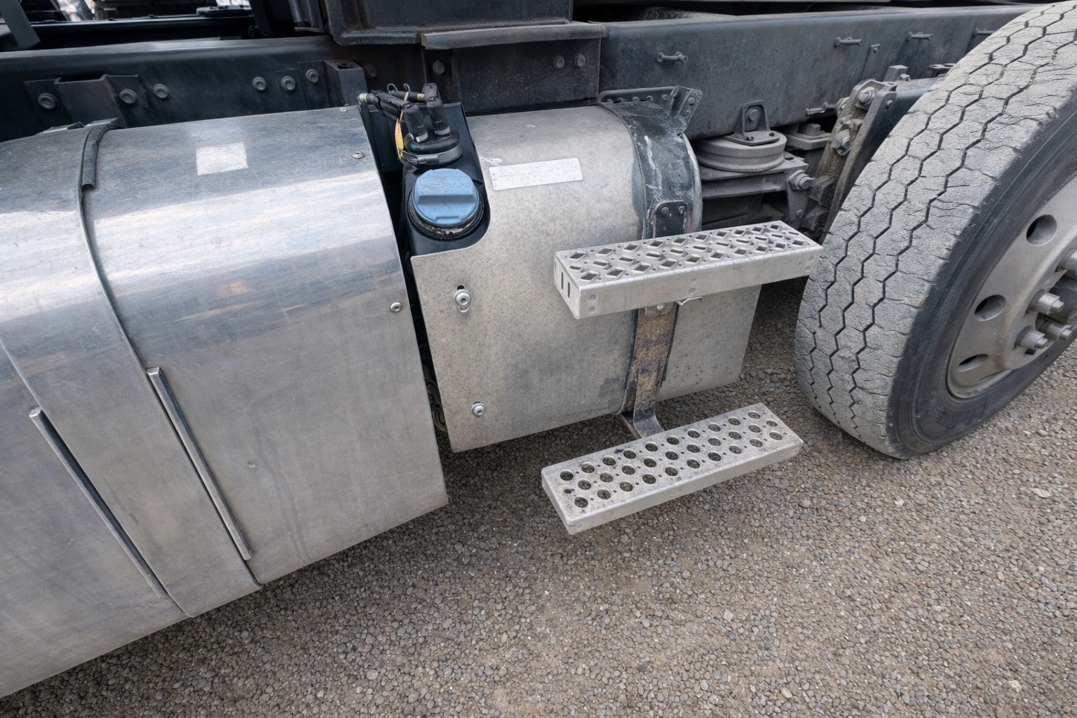 2013 MACK Granite CU713 - view 16 of 42