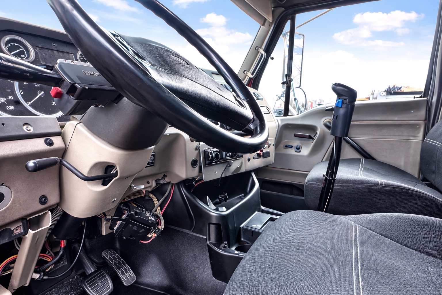 2005 STERLING L9500 - view 13 of 15