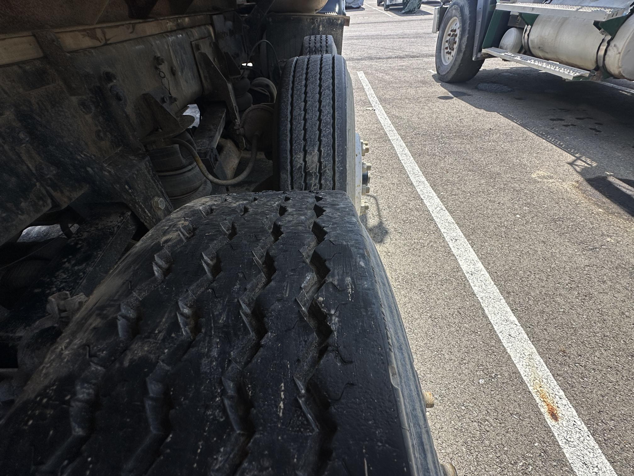 1998 MACK CL713 - Image 28