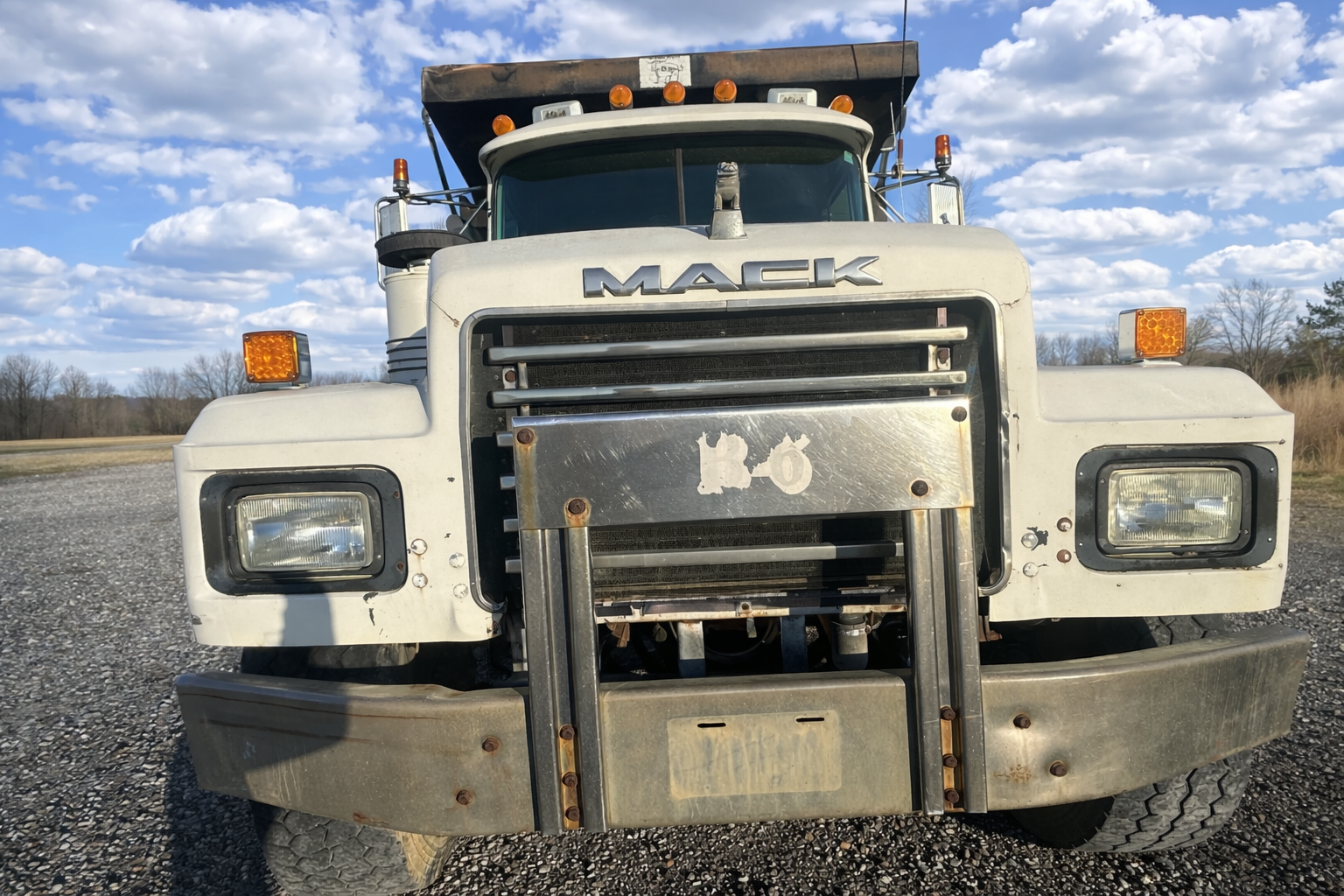 1999 MACK RD690S - view 8 of 37