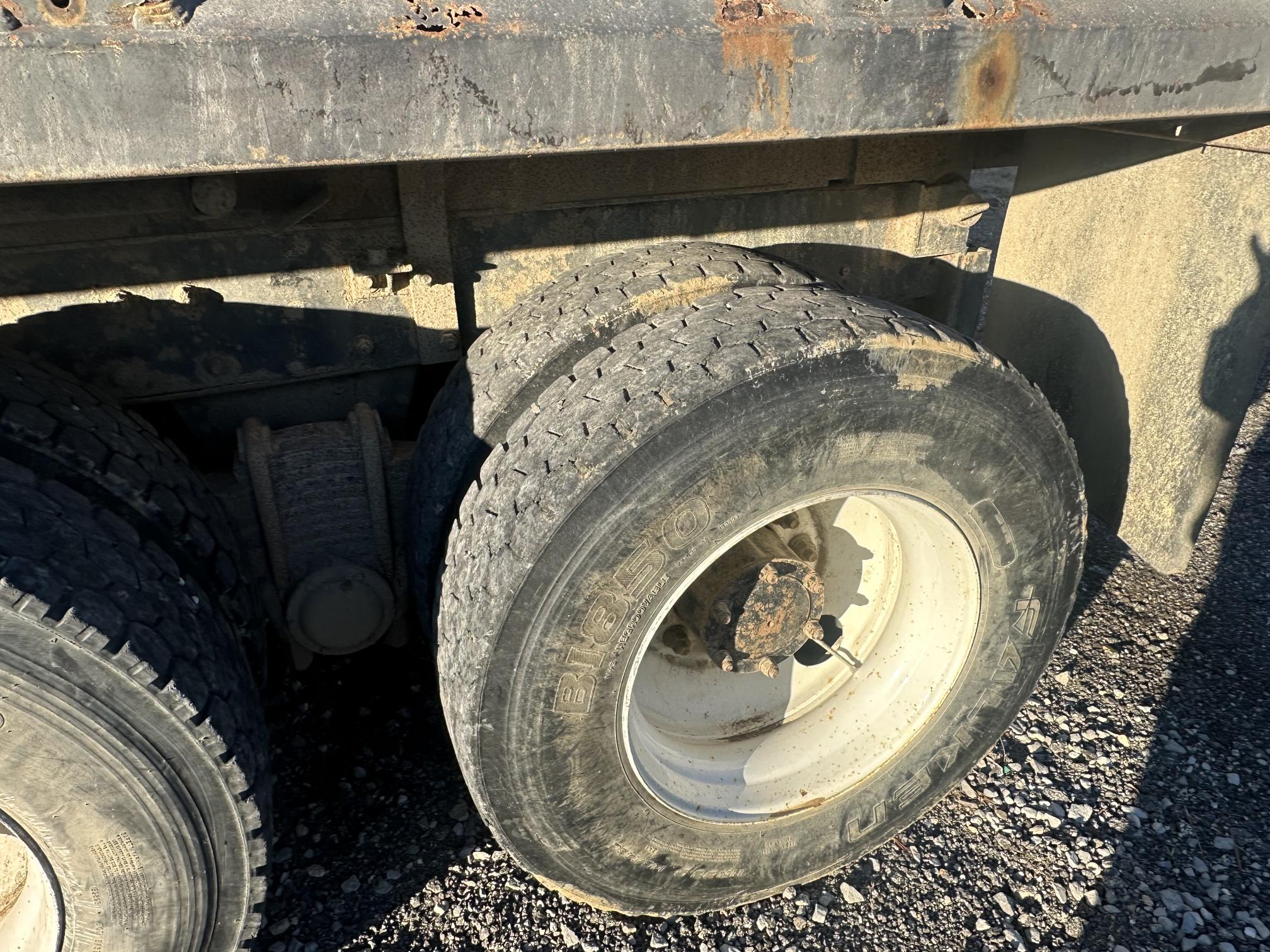 1999 MACK RD690S - Image 14