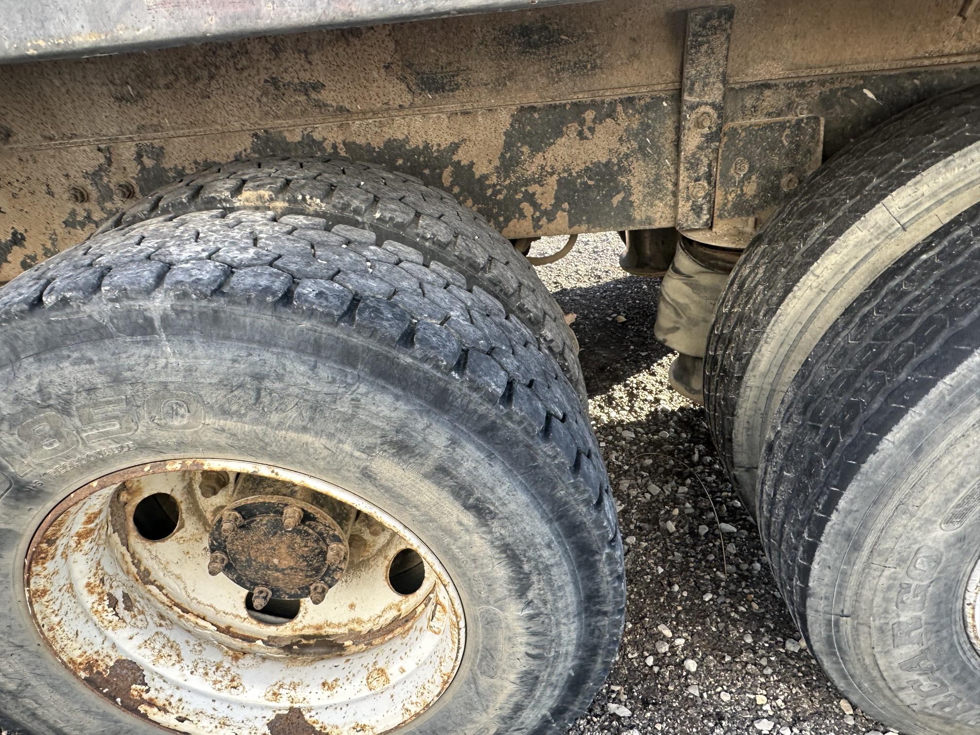 1999 MACK RD690S - view 19 of 37