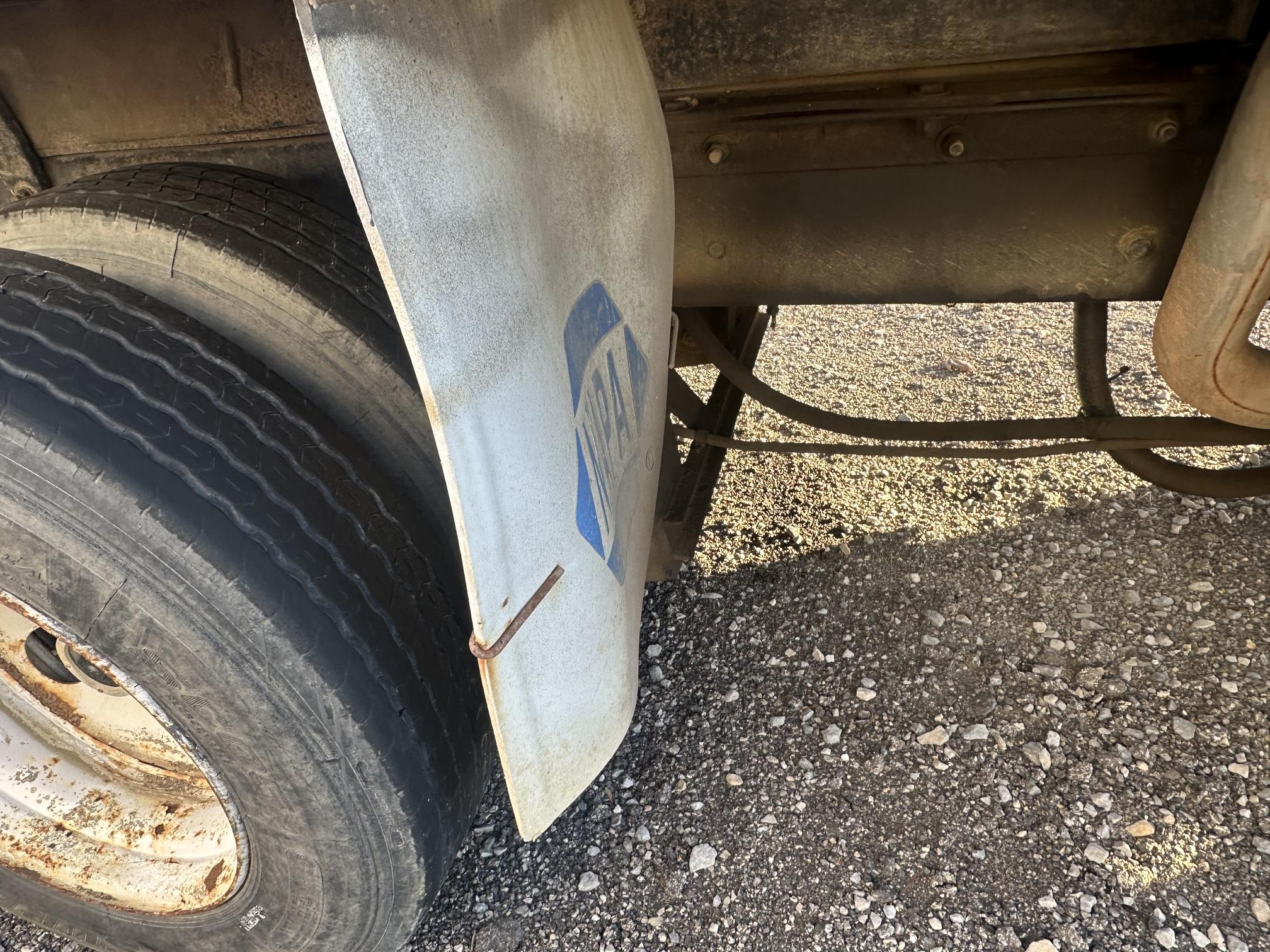 1999 MACK RD690S - view 20 of 37