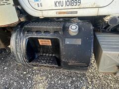 1999 MACK RD690S - Image 21