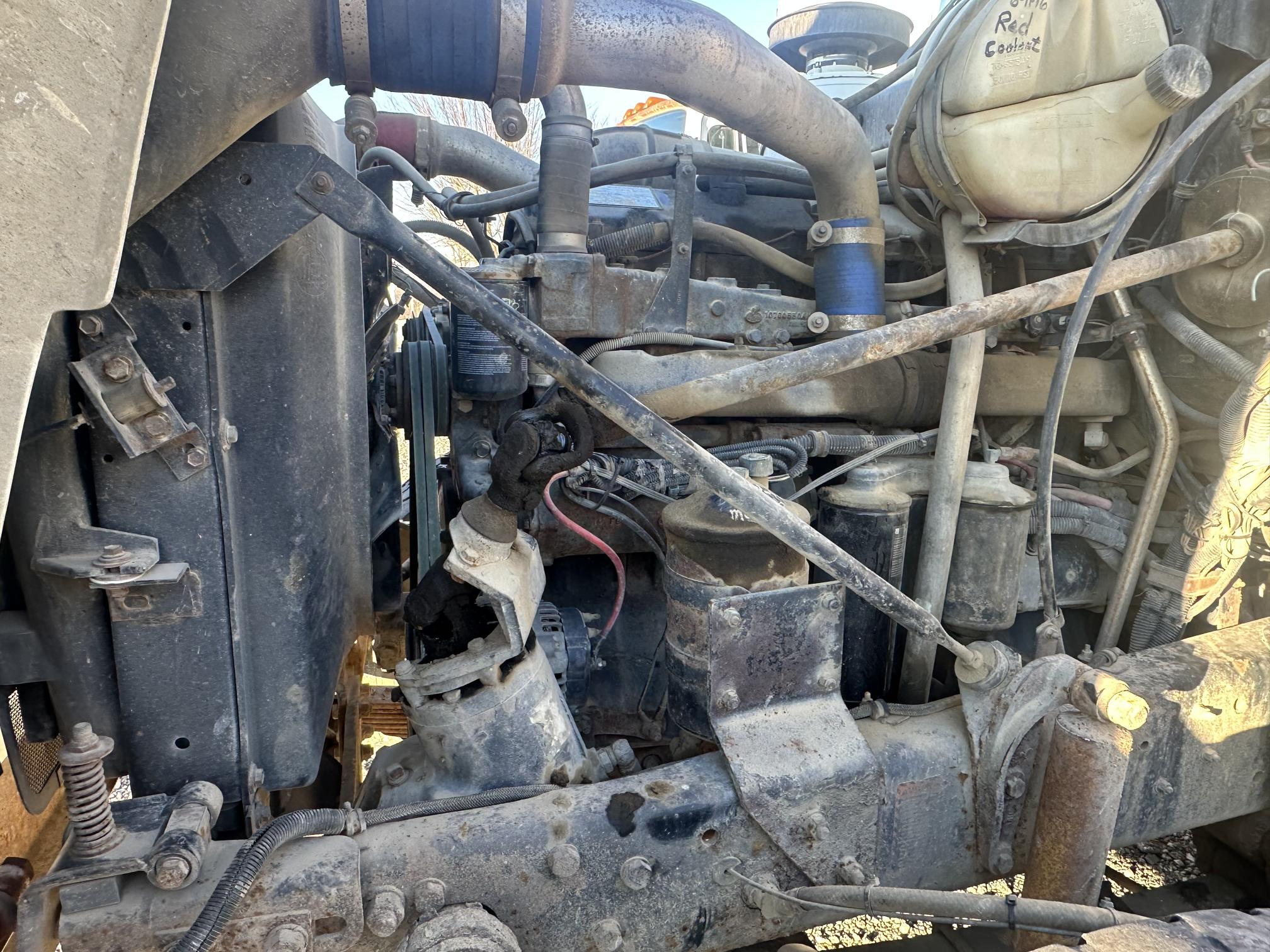 1999 MACK RD690S - Image 24