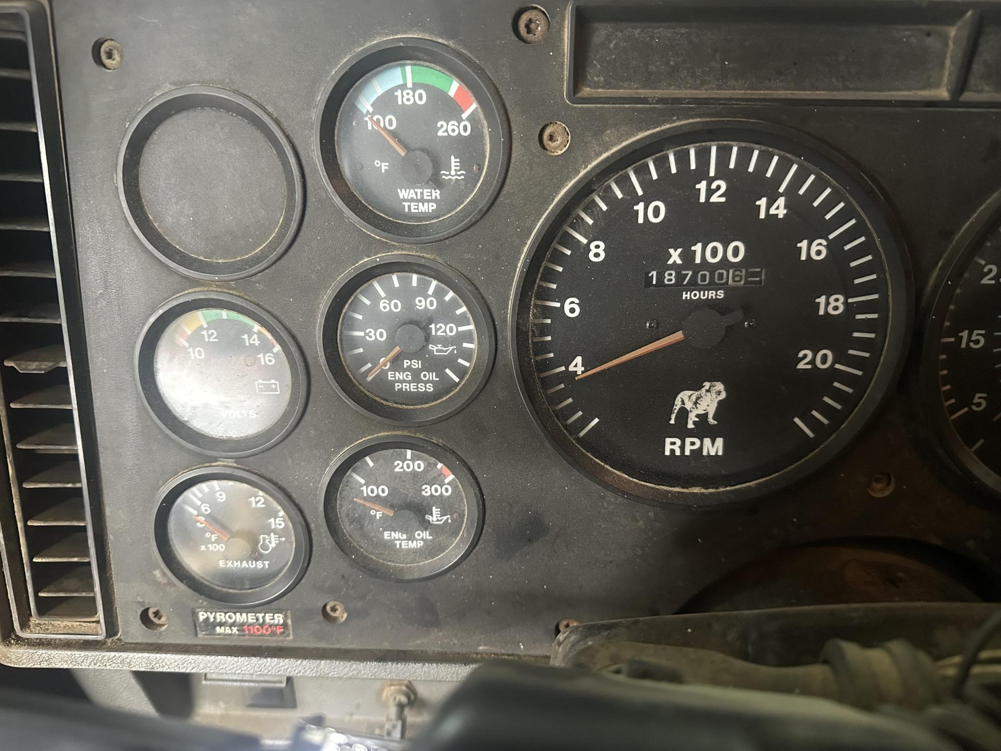 1999 MACK CL713 - Image 29