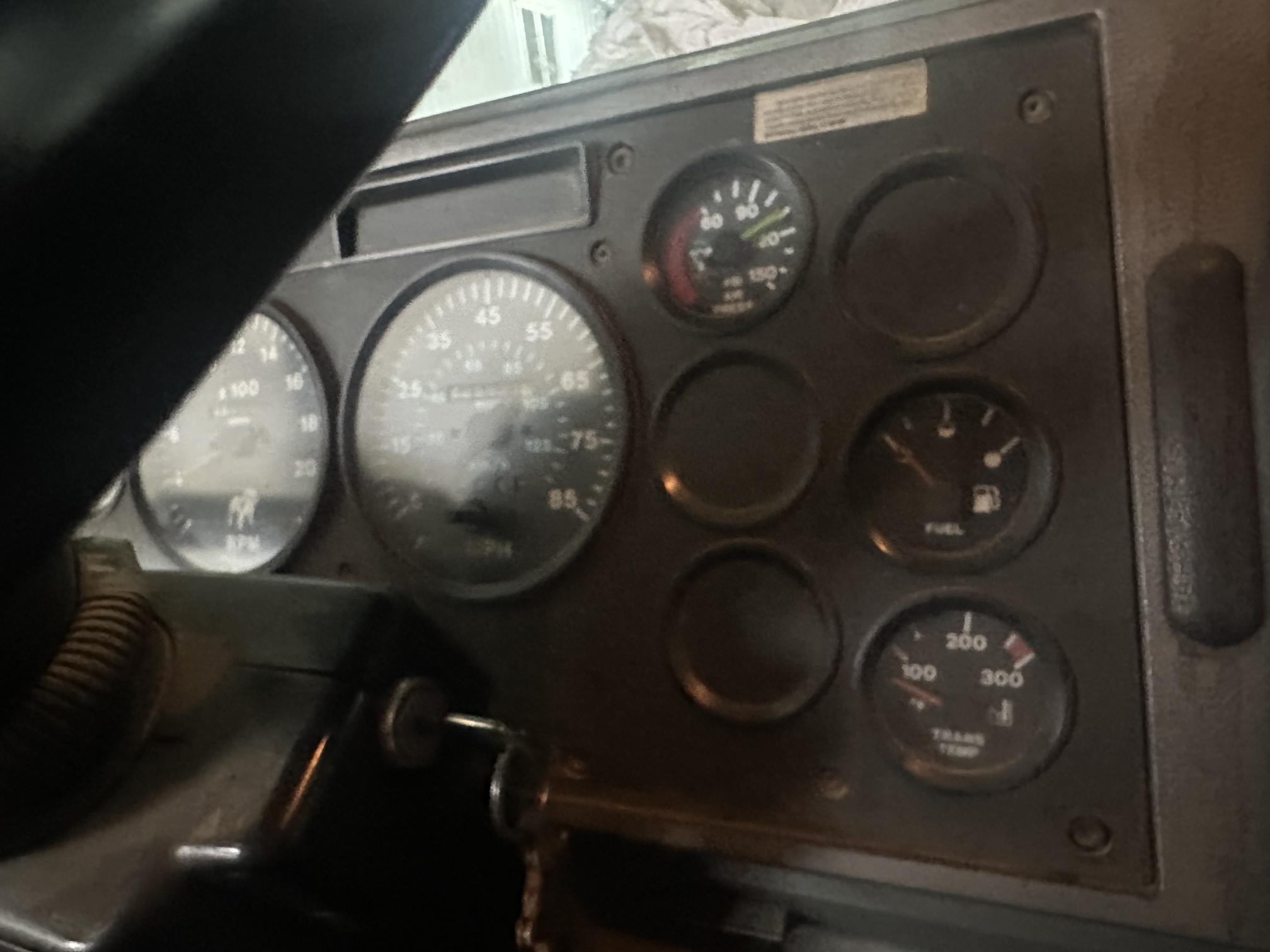 1999 MACK CL713 - Image 30