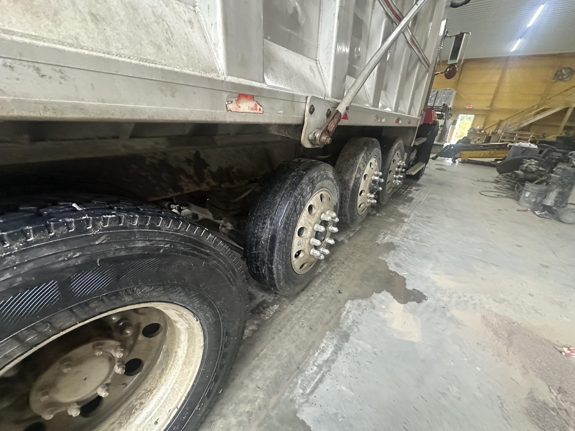 1999 MACK CL713 - Image 19