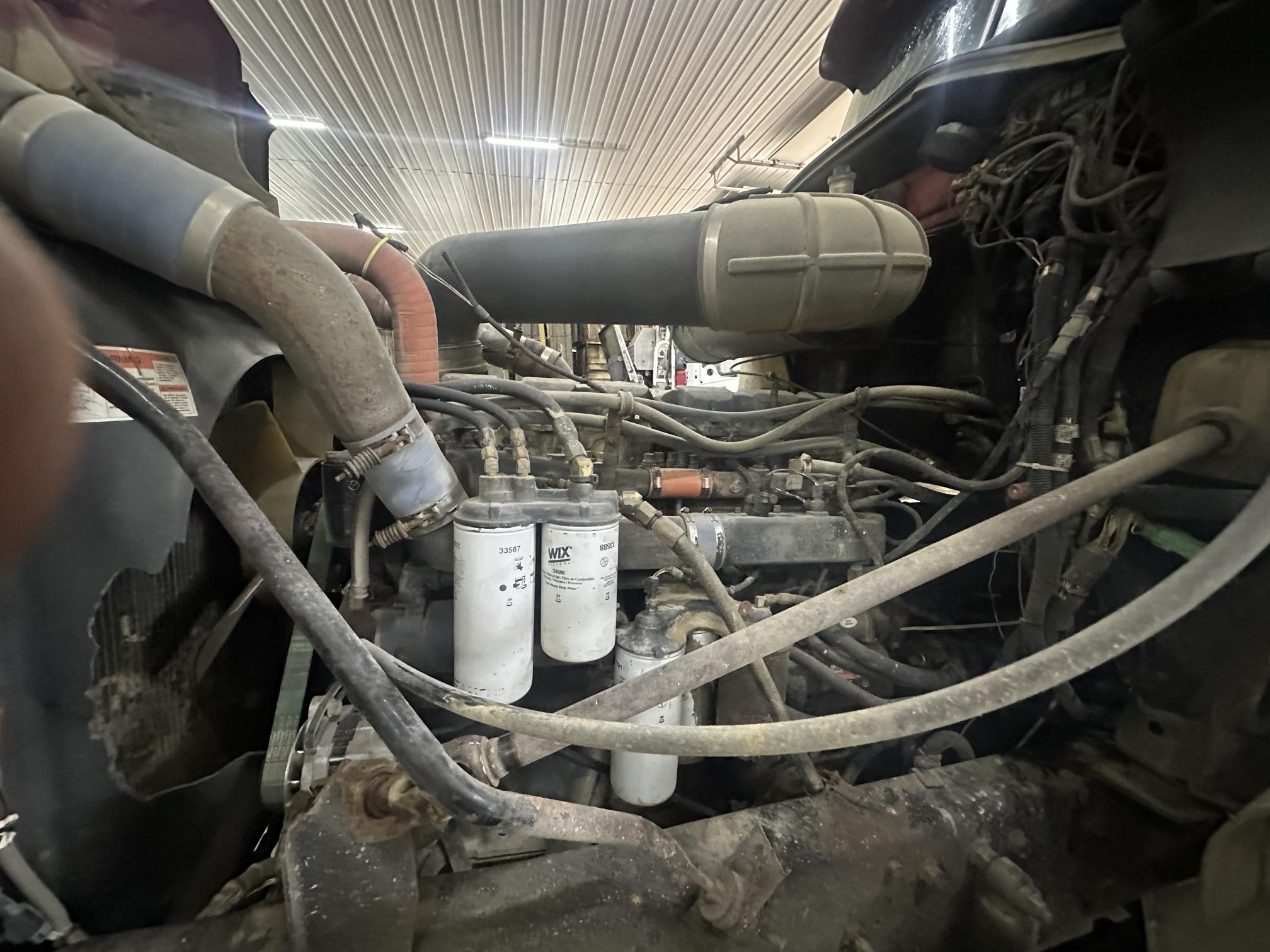 1999 MACK CL713 - Image 38