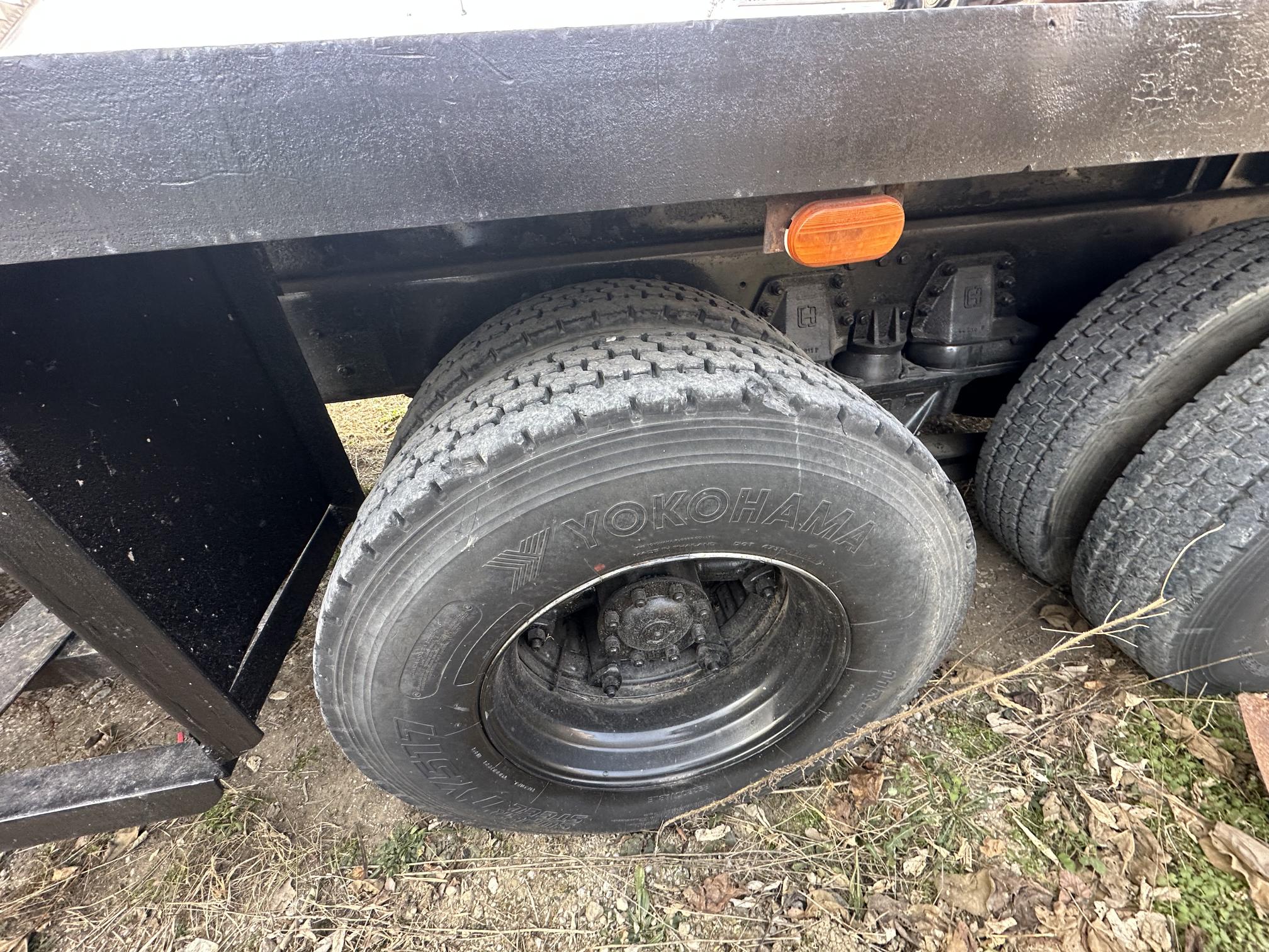 1995 FORD LT9000 Boom - view 12 of 44